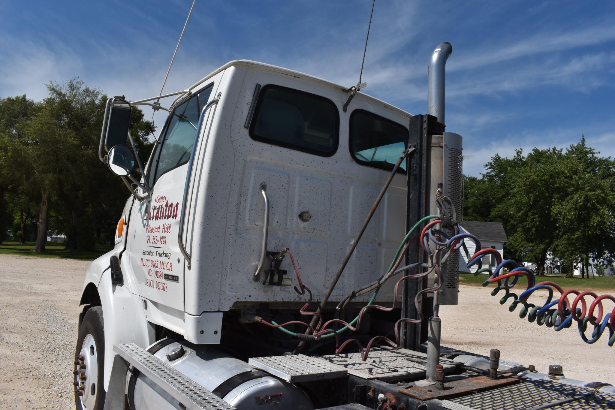 2005 Sterling A9500 day cab semi