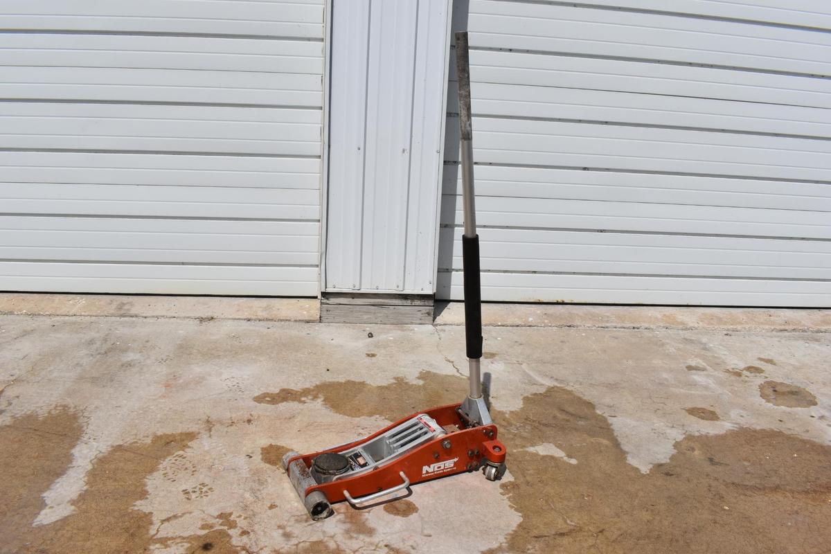 3-ton floor jack