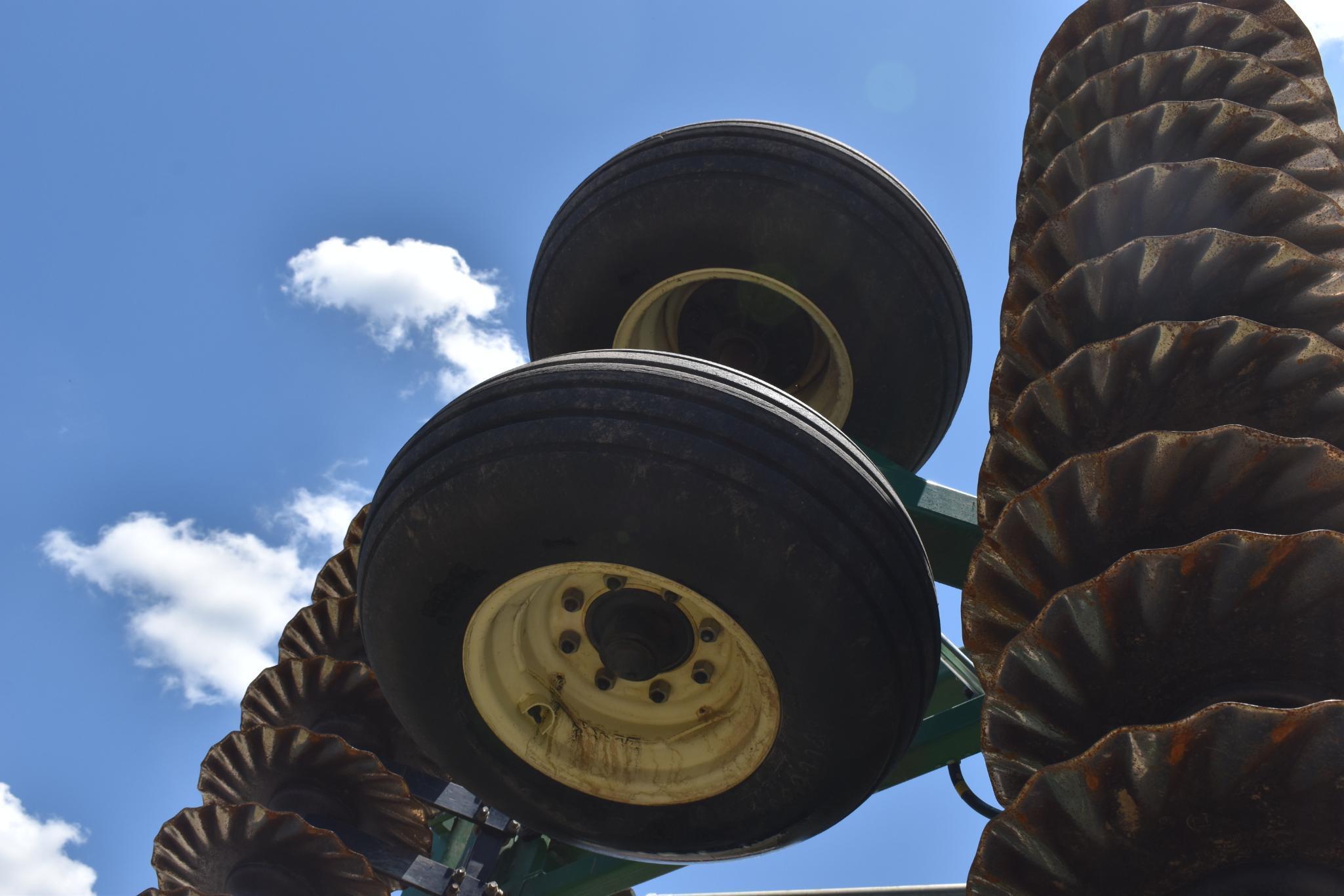 Great Plains 3000TM "Turbo Max" 30' vertical tillage tool