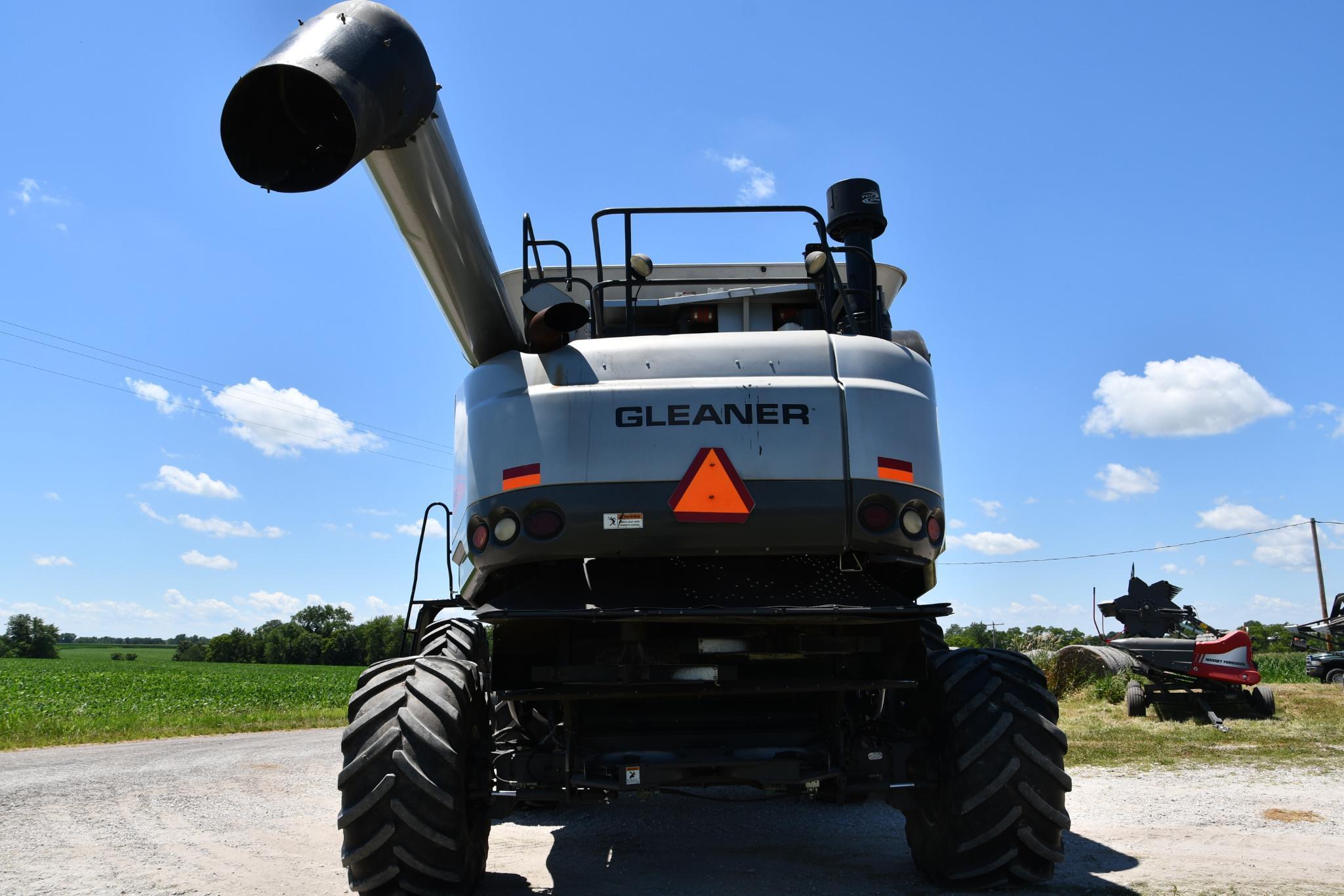 2008 Gleaner A85 4wd combine