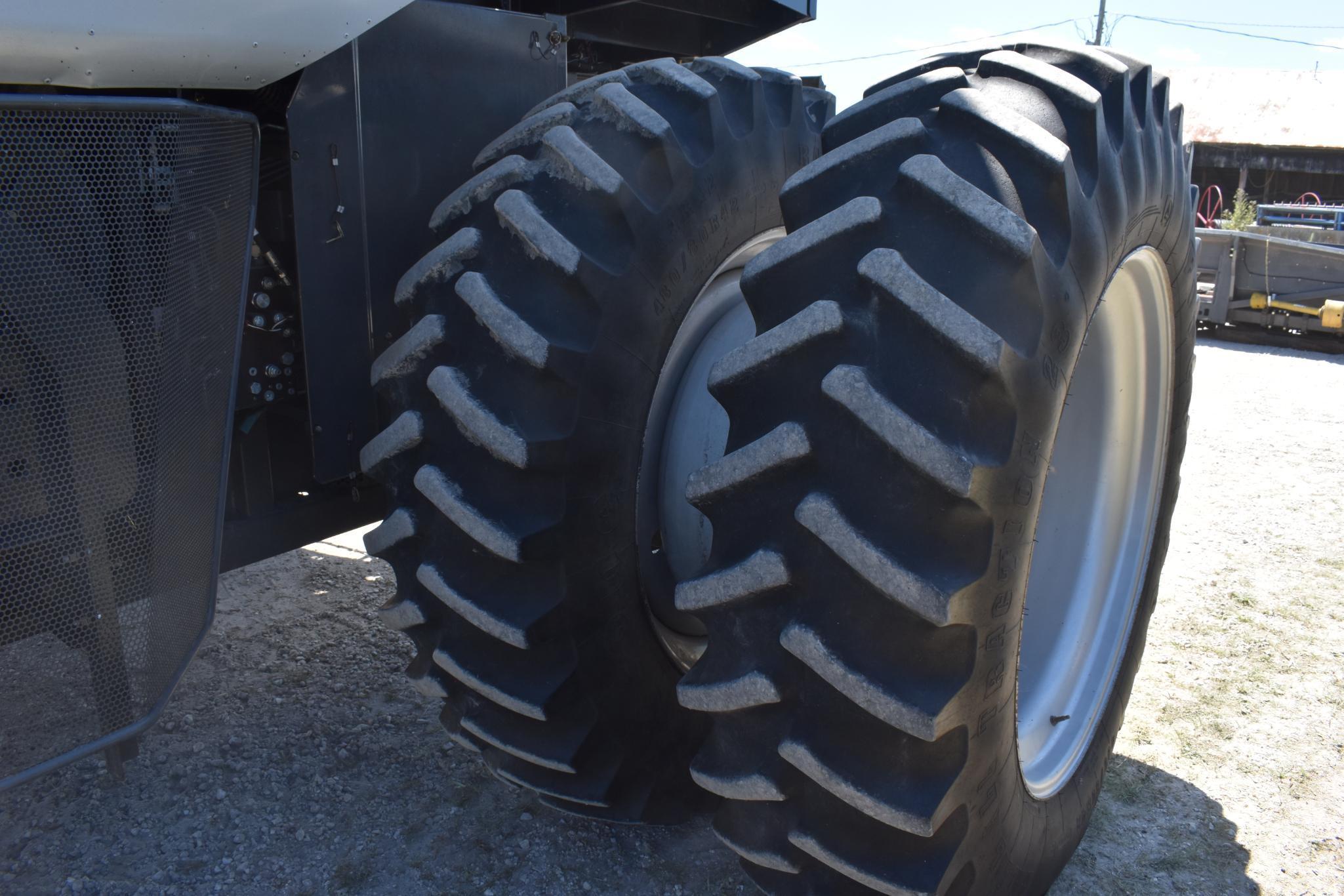 2011 Gleaner S67 "Super Six" 4wd combine