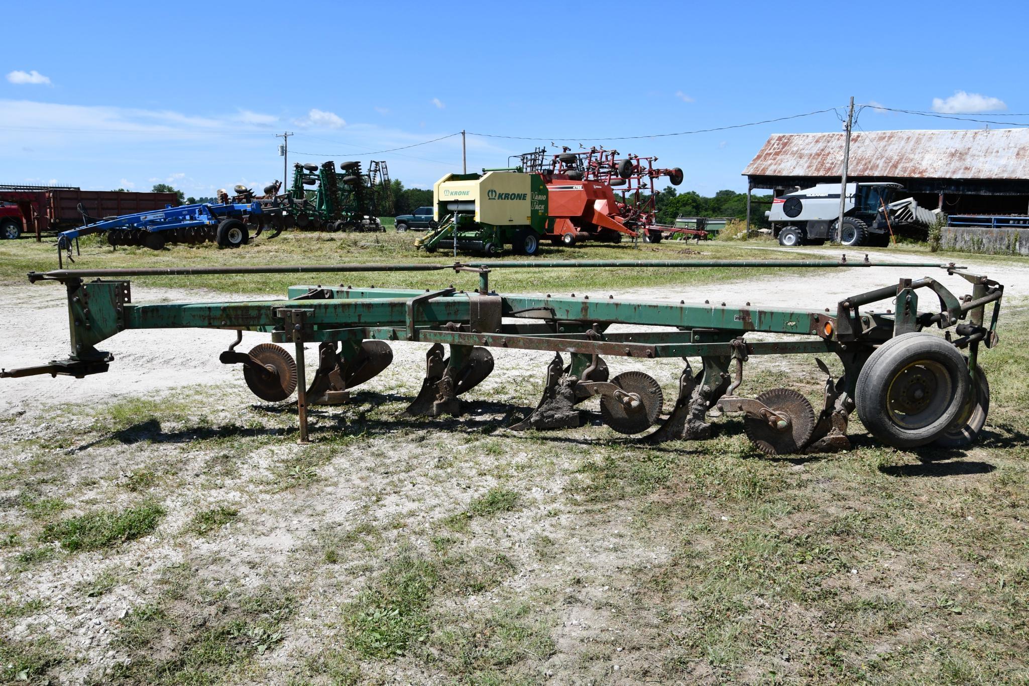 John Deere 450 5-bottom plow