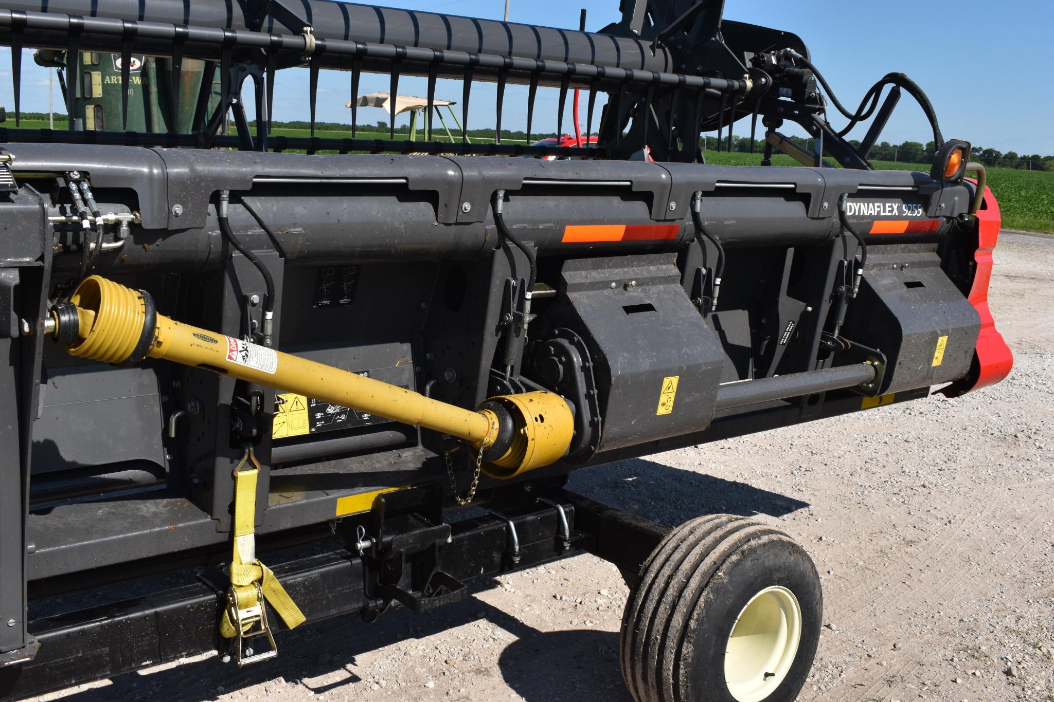 2016 Massey Ferguson 9255 30' flex draper head