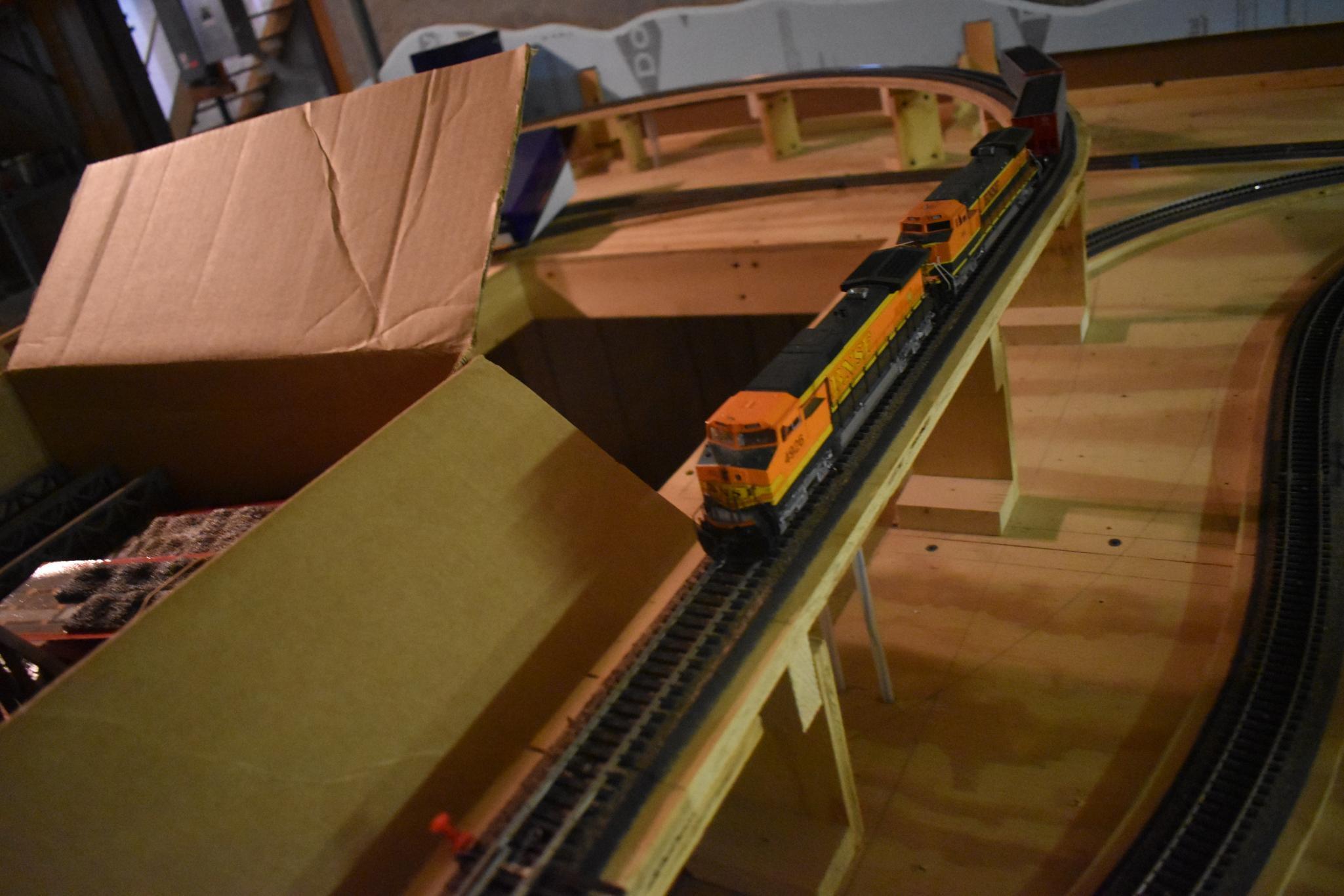 Extensive toy model railroad with over 250 pcs.