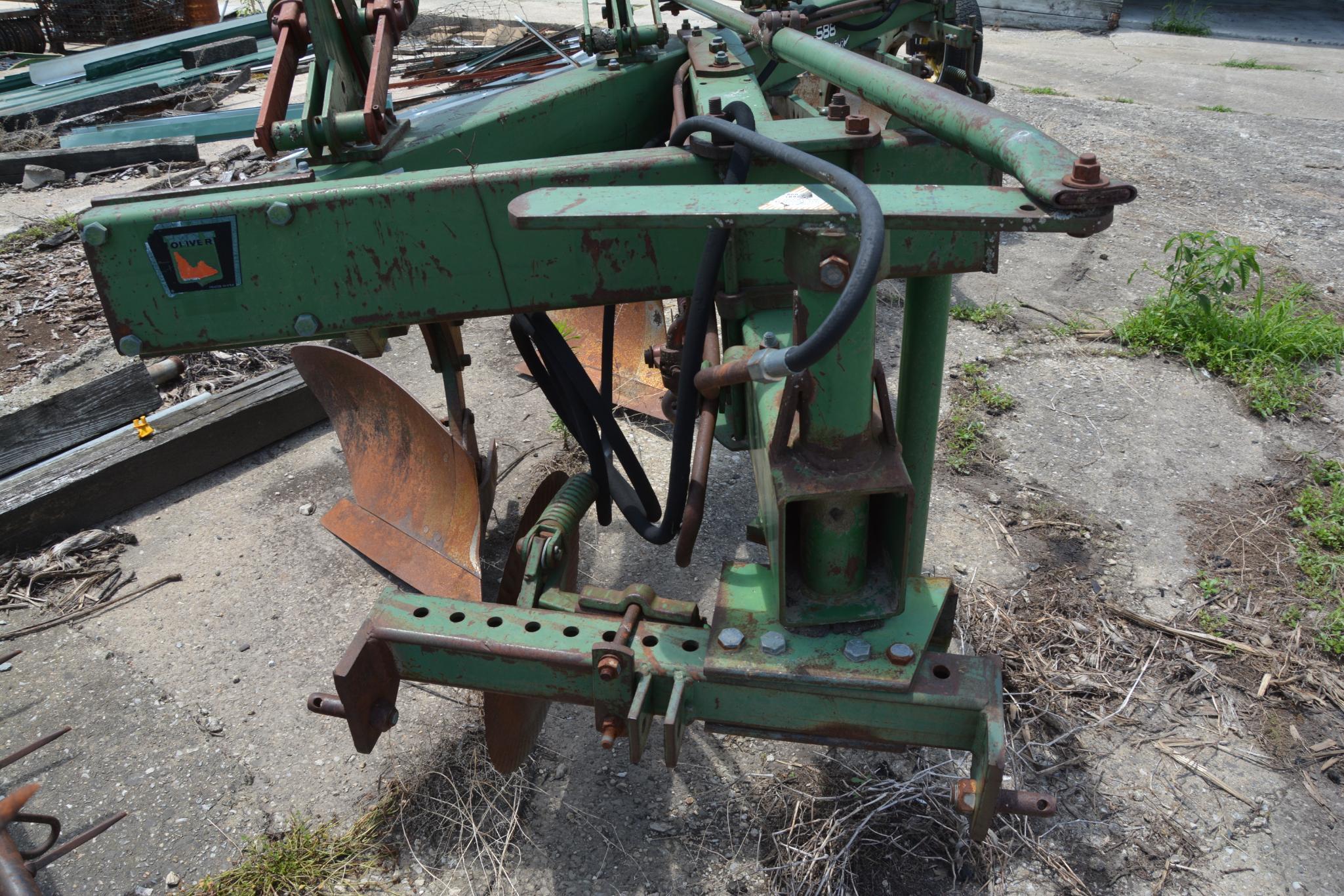 Oliver 588 5-bottom moldboard plow