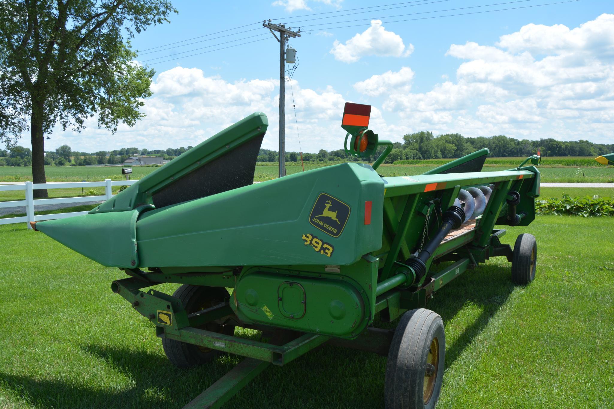 2000 John Deere 893 8 row 30" corn head