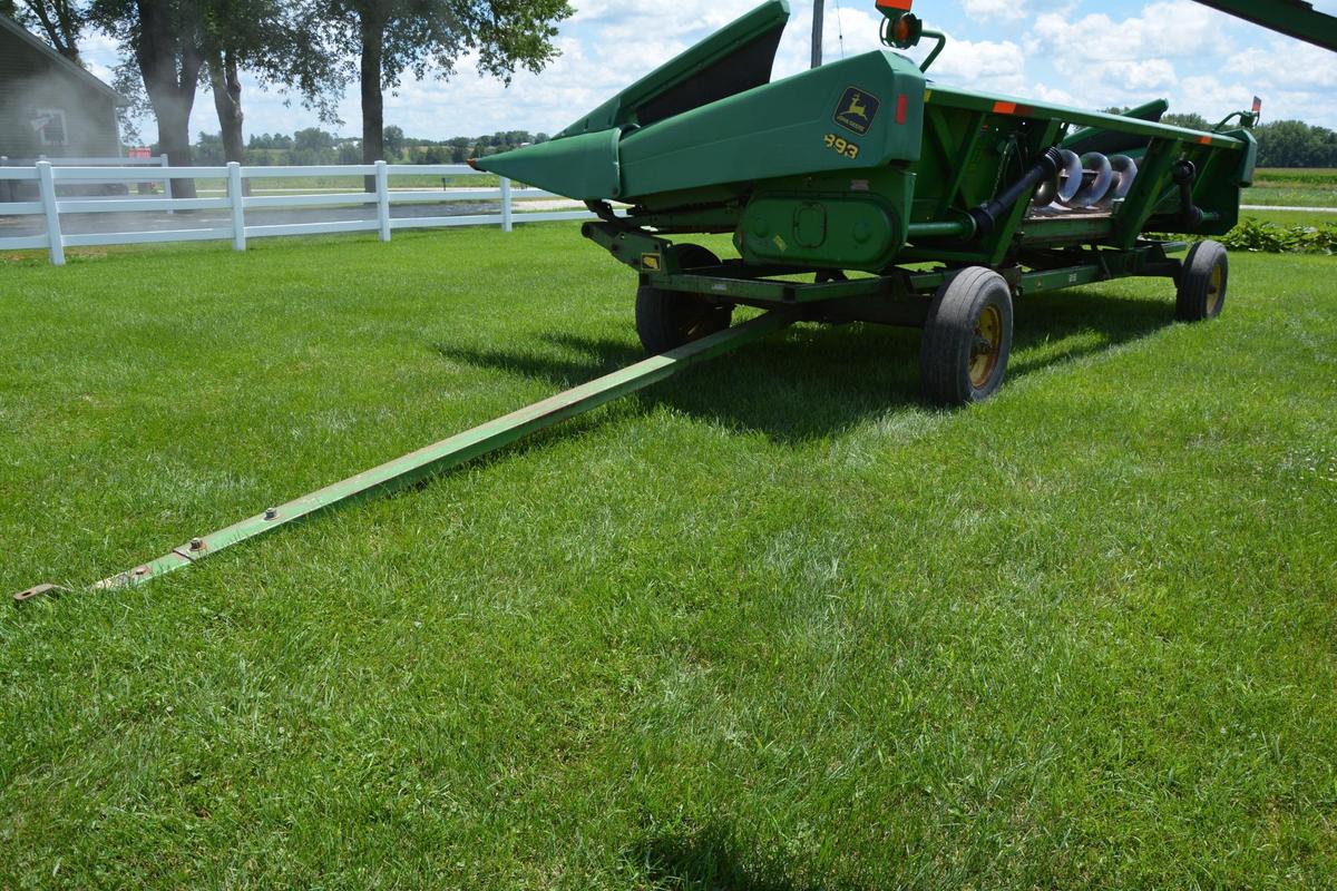 John Deere 25 head trailer