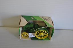 Ertl 1/16 Scale John Deere 1923 Model G Toy Tractor