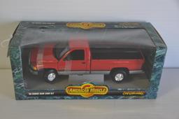 Ertl American Muscle 1/18 Scale 1995 Dodge Ram 2500 SLT Pickup, Collectors Edition