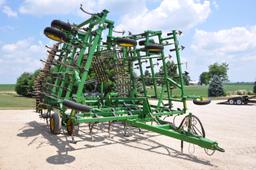 2000 JD 980 44.5' field cultivator