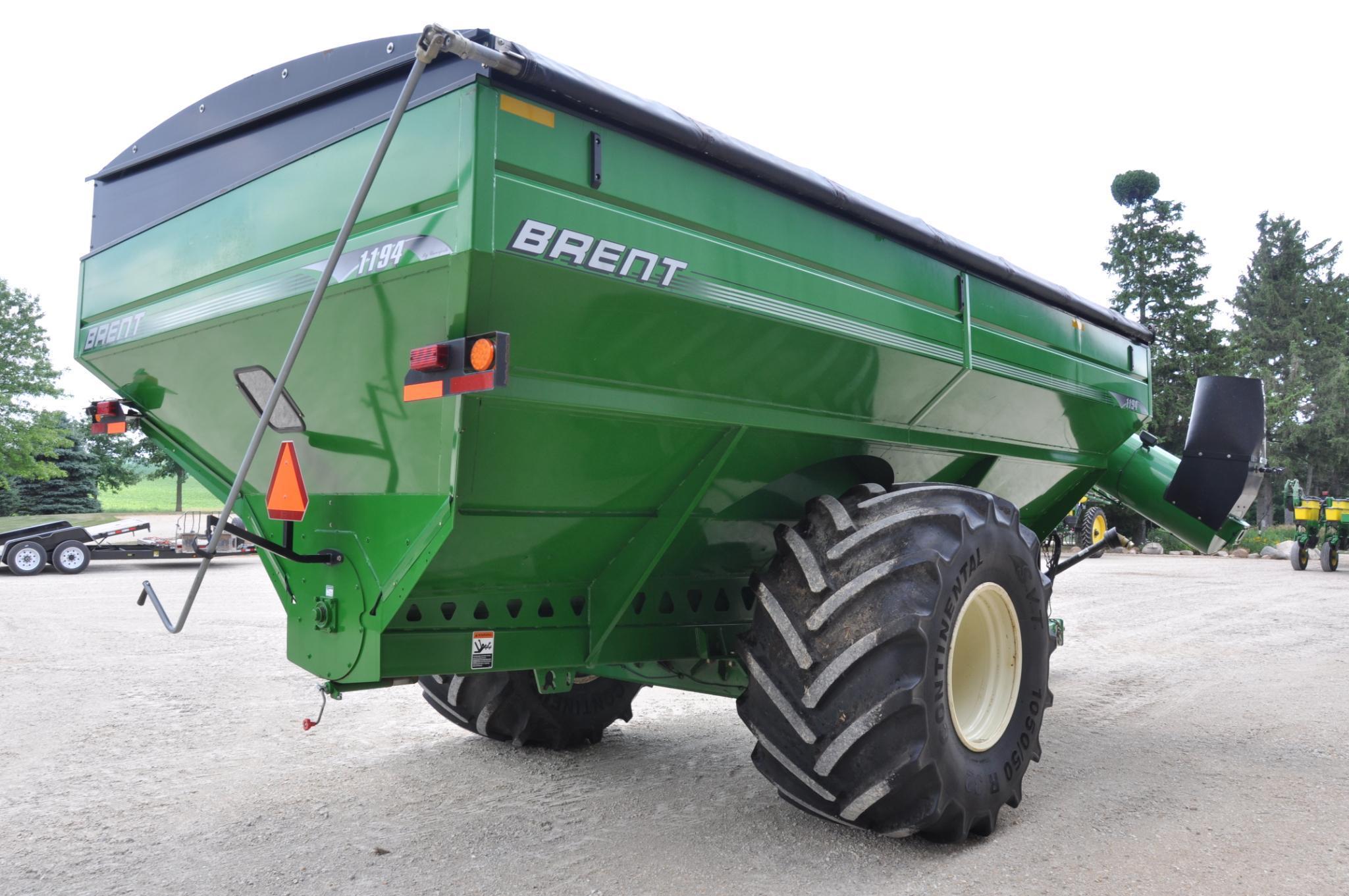 2012 Brent 1194 'Avalanche' grain cart