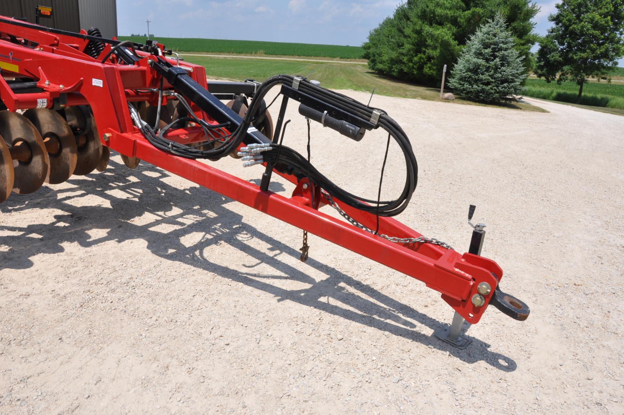 2014 Case-IH 875 7-shank 14' disc-ripper