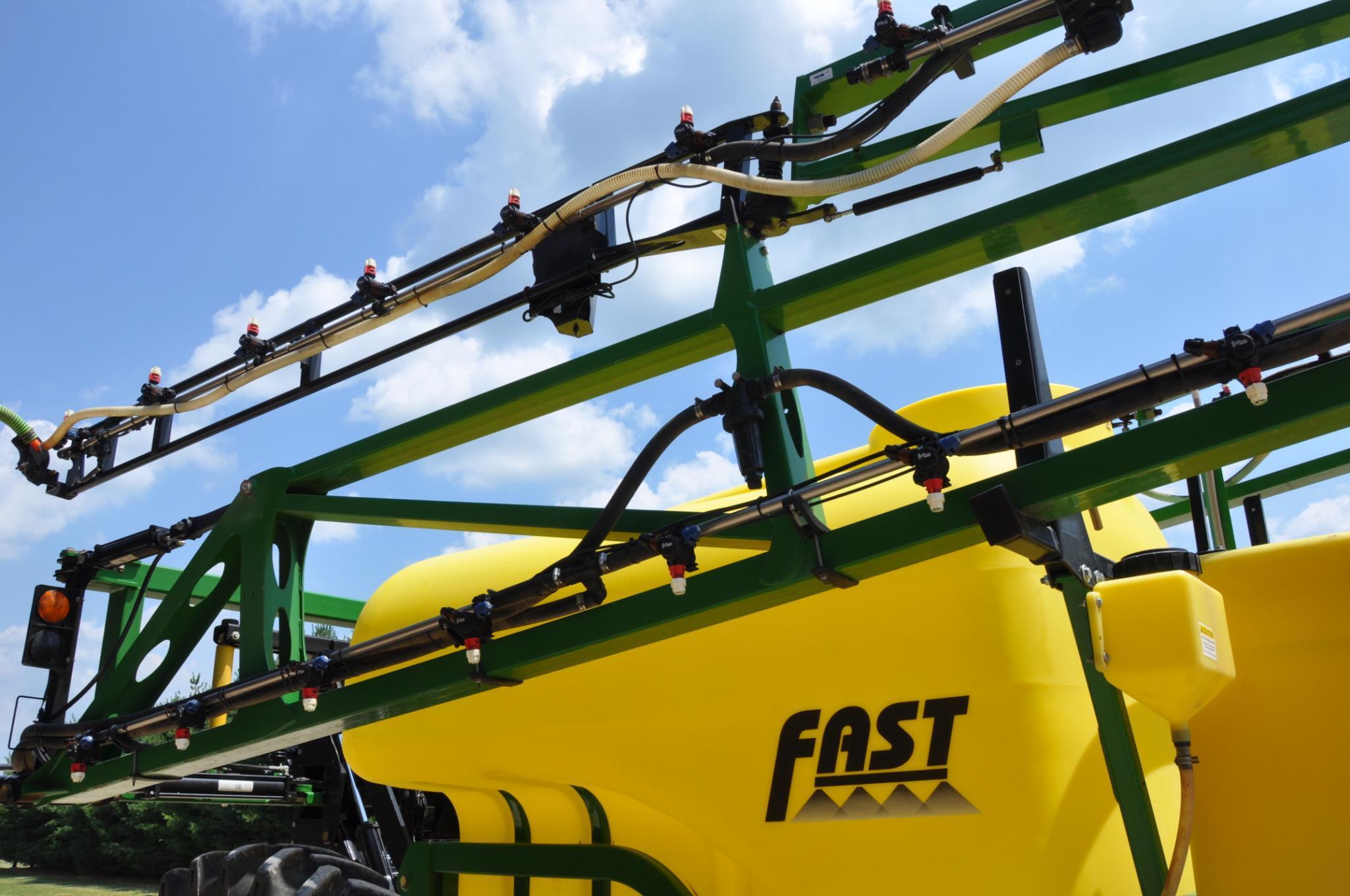 2012 Fast 9613 80' pull-type sprayer