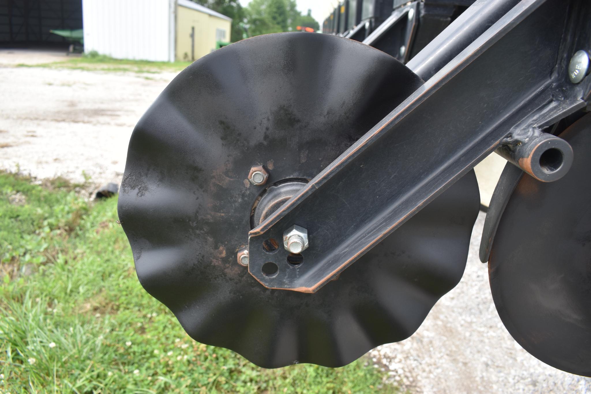 2009 Kinze 3600 12/23 planter