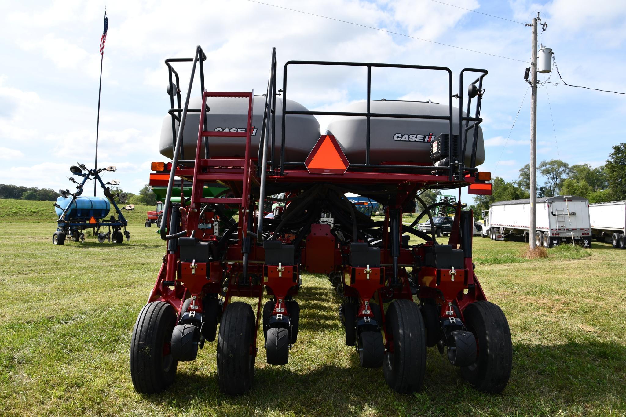 2014 Case IH 1255 16 row 30" planter