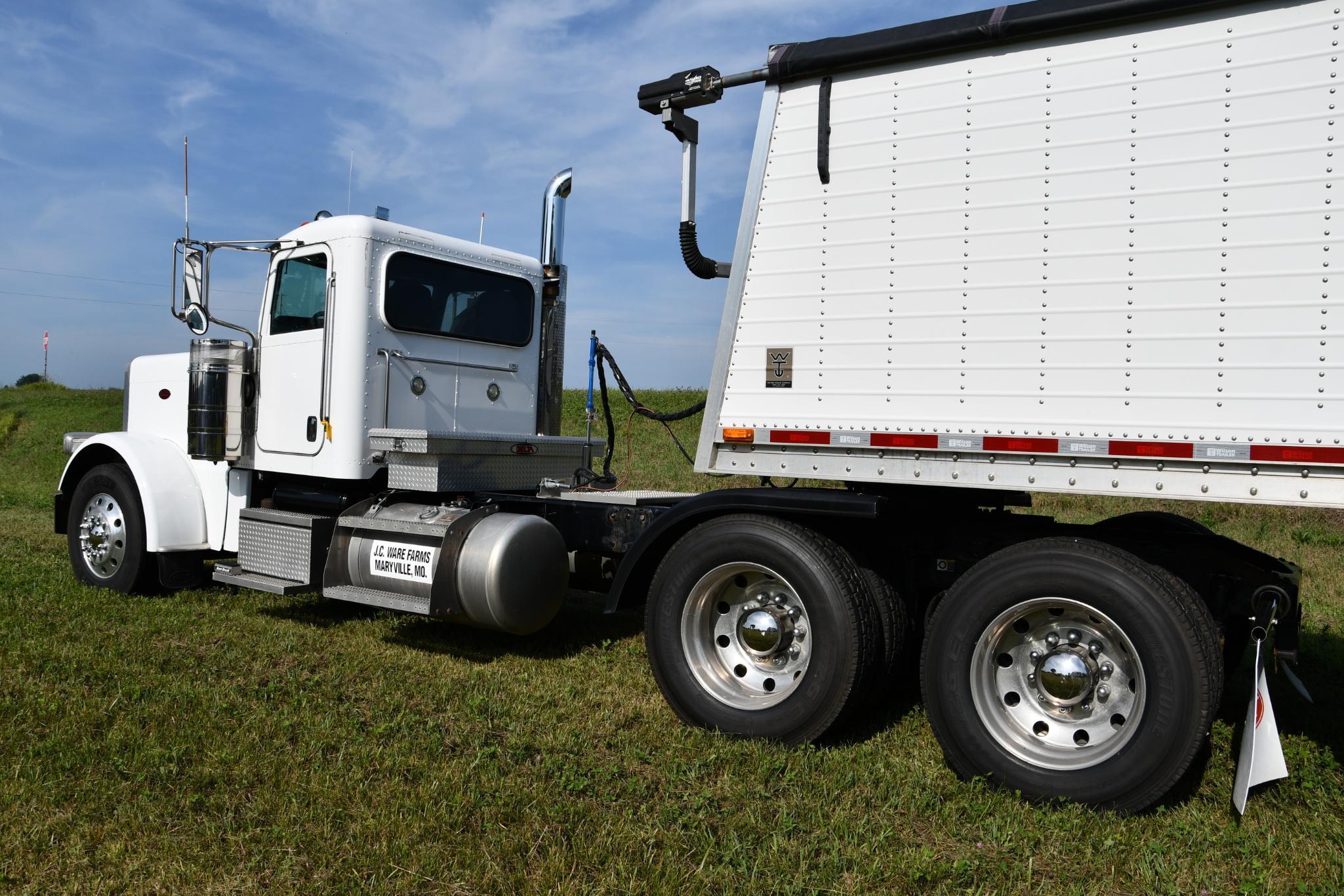 2009 Peterbilt 389 semi