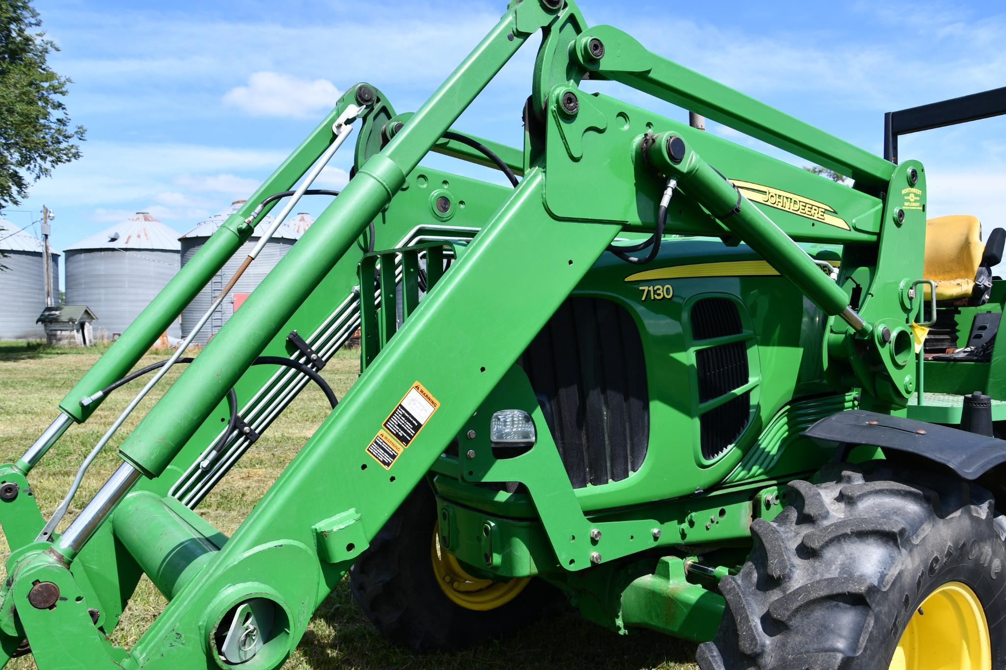 2008 John Deere 7130 MFWD tractor