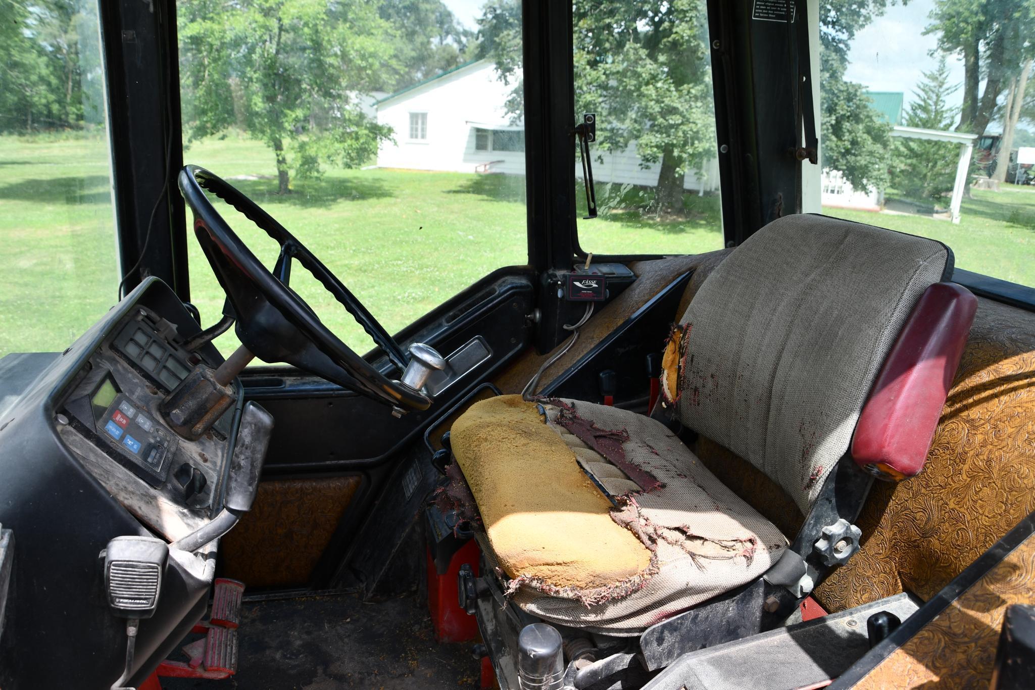 1980 International 1086 2wd tractor