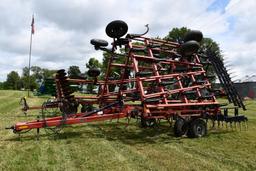 Case IH Tiger Mate 200 32' field cultivator