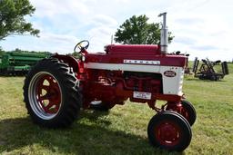 1962 Farmall 560 2wd tractor