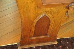 9' Curved Oak Church Pew