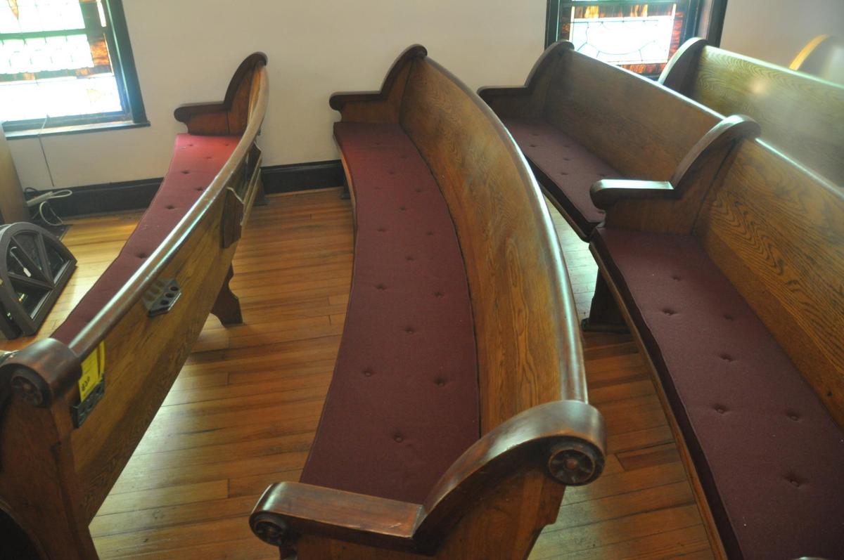 11' Curved Oak Church Pew