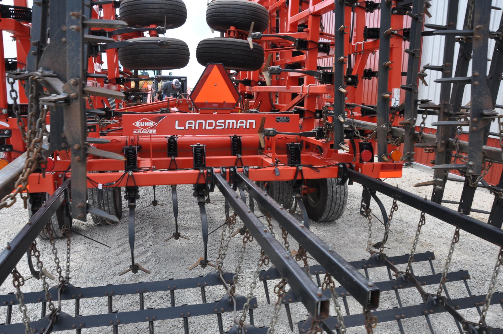 2013 Kuhn Krause Landsman 6200 45' soil finisher