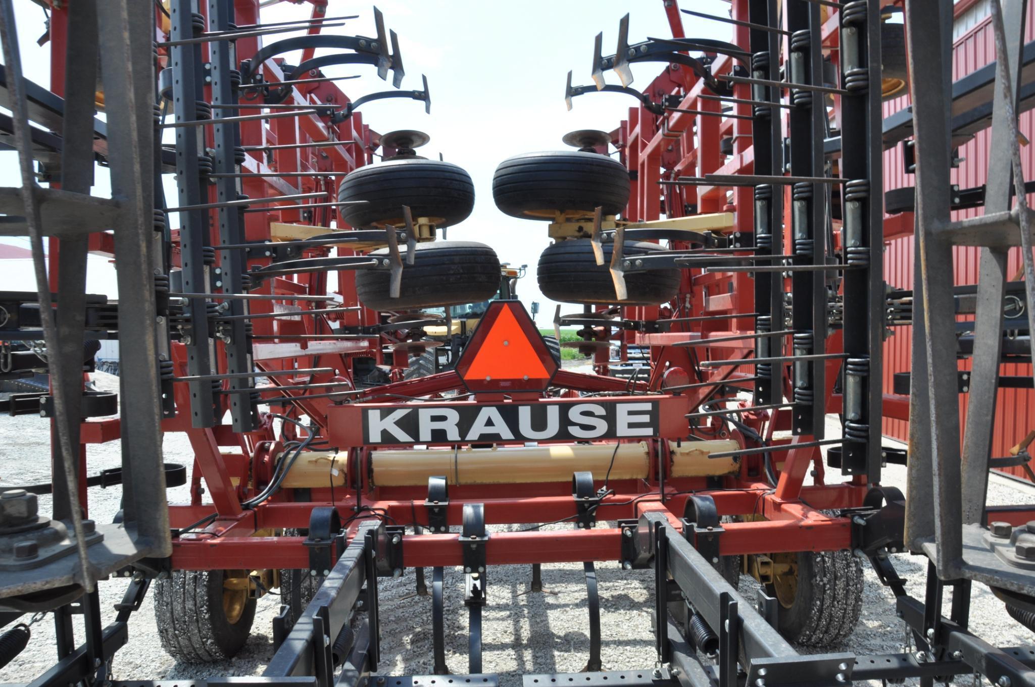 2008 Krause Landsman TL6200 42' soil finisher