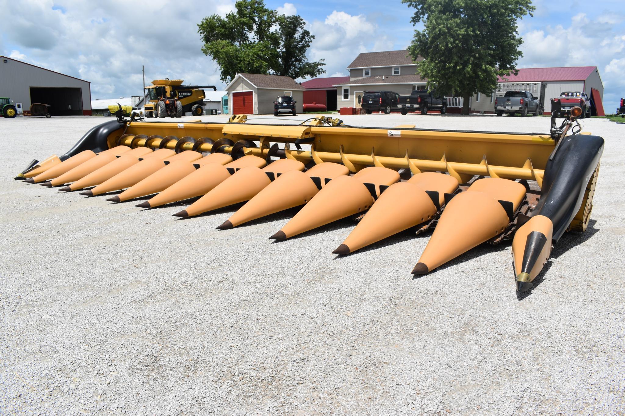 Claas 12 row 30" corn head