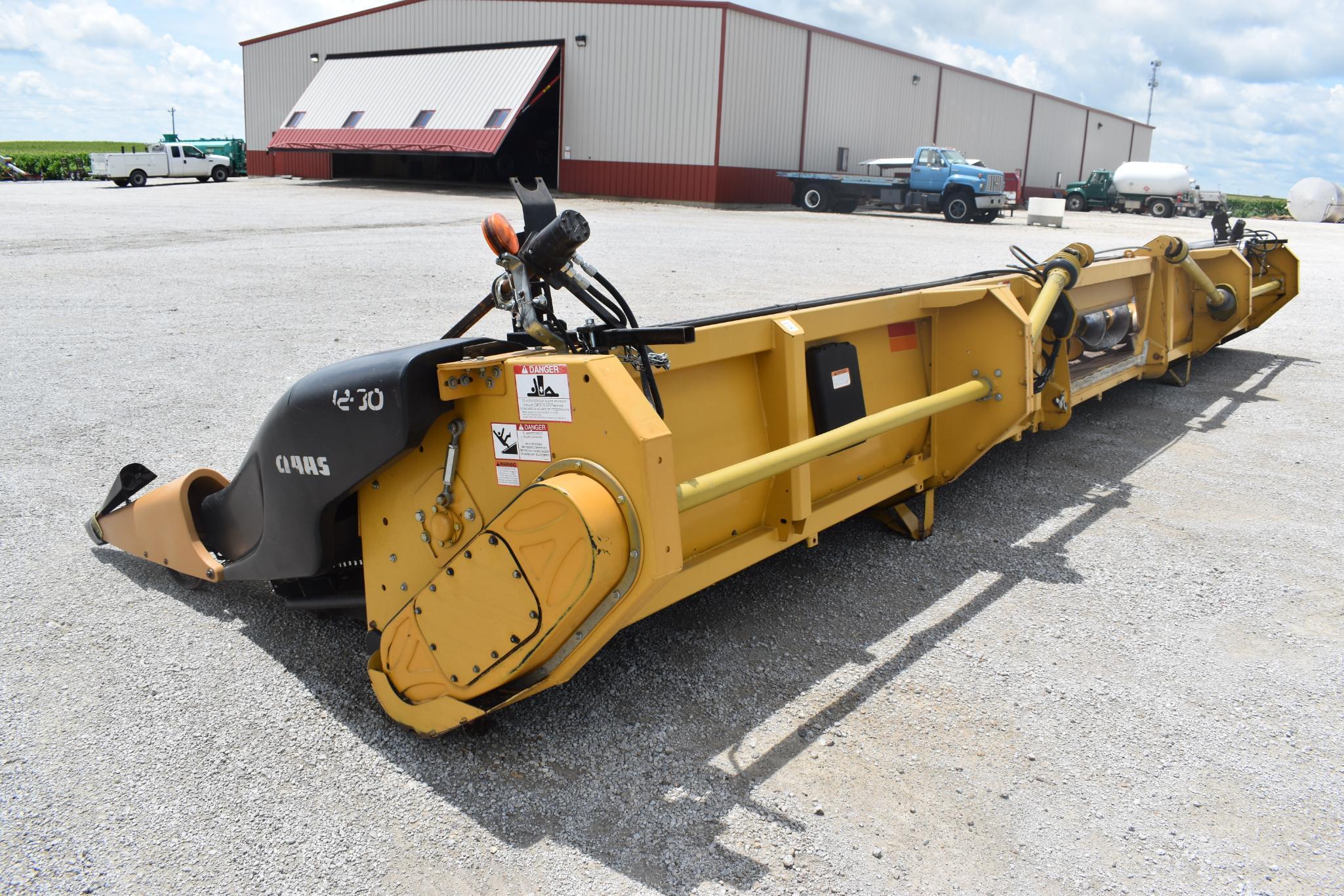 Claas 12 row 30" corn head