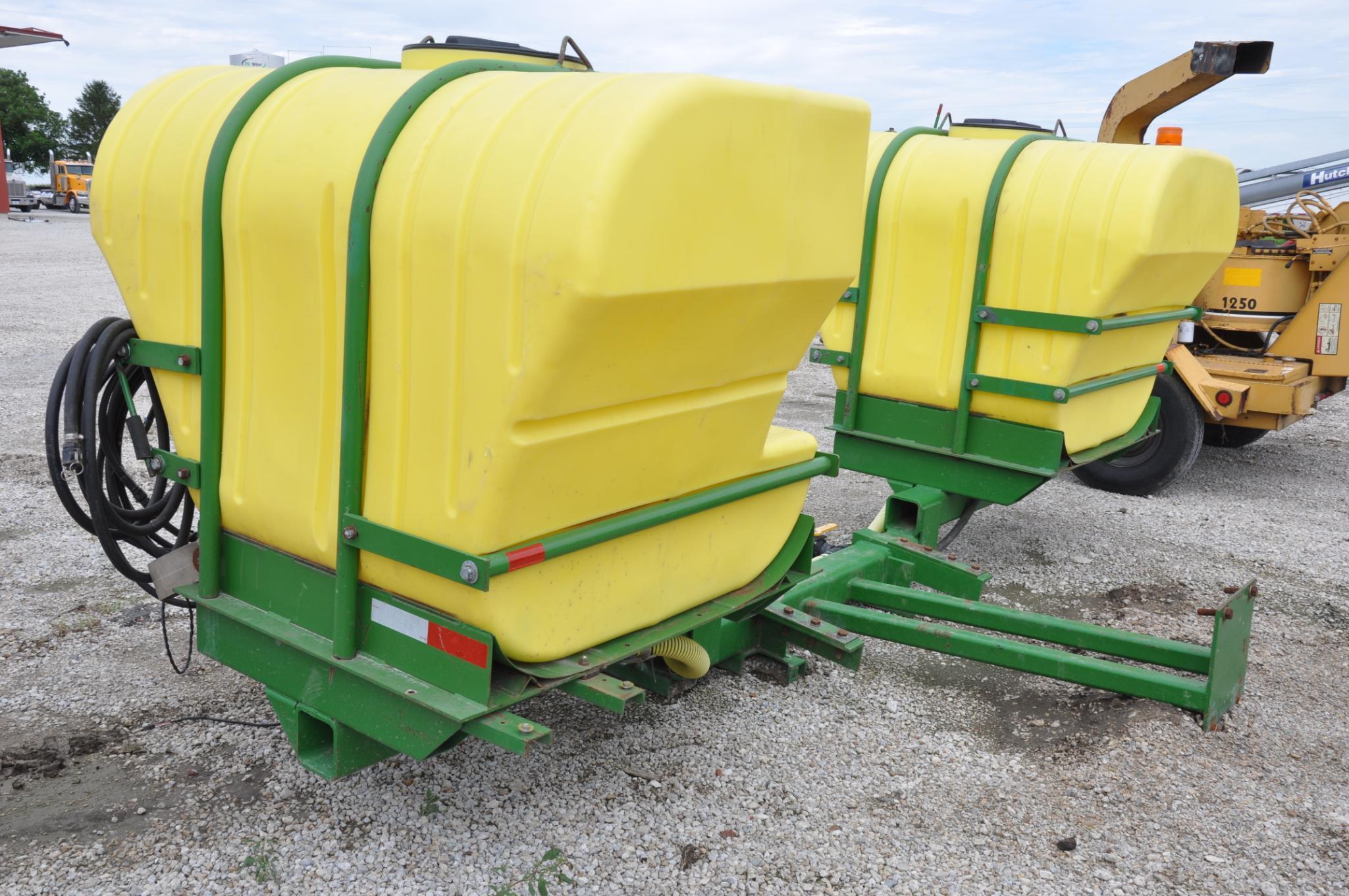 Saddle tanks w/brackets & hyd. pump