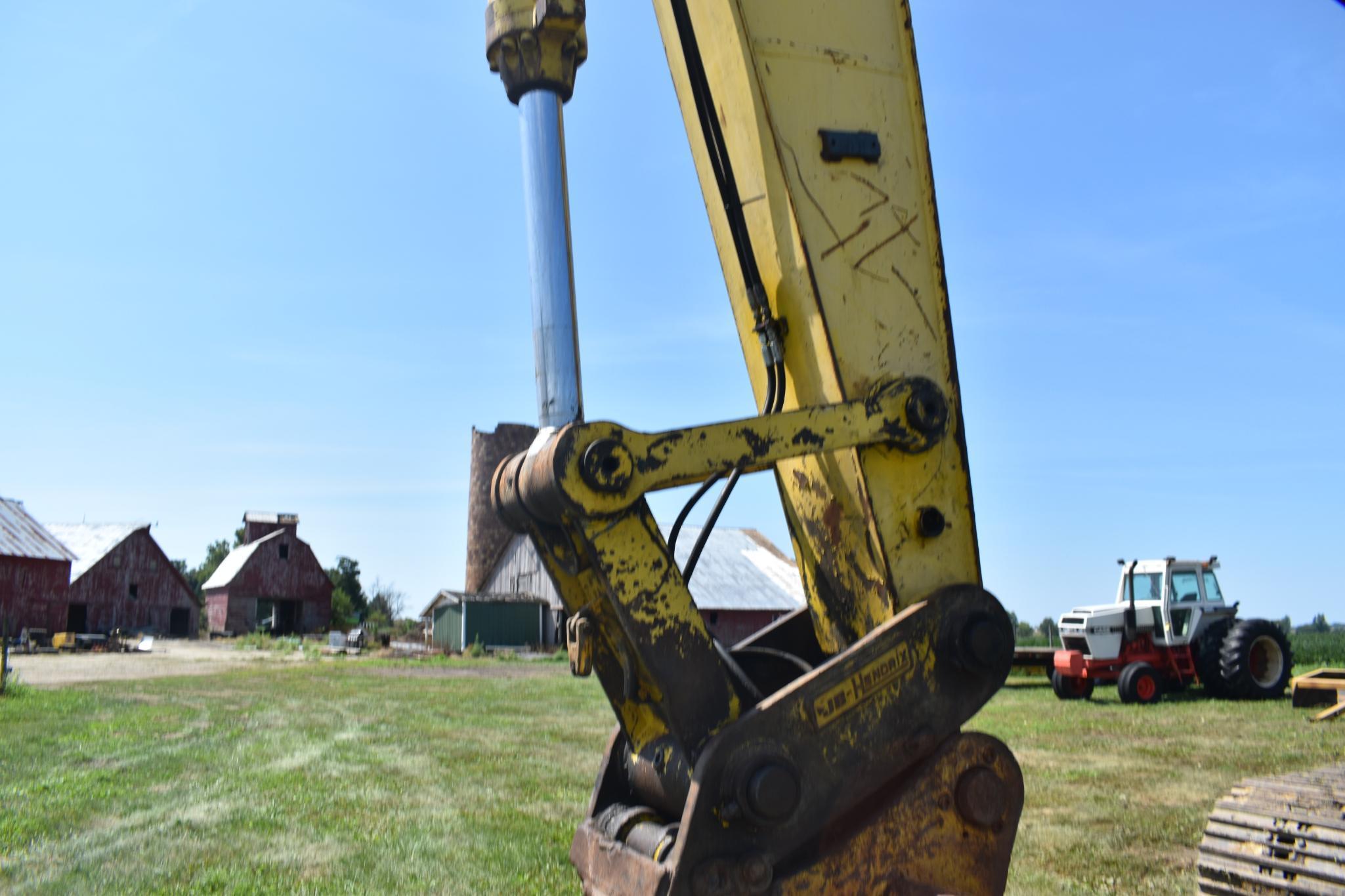 Kobelco SK220LC excavator