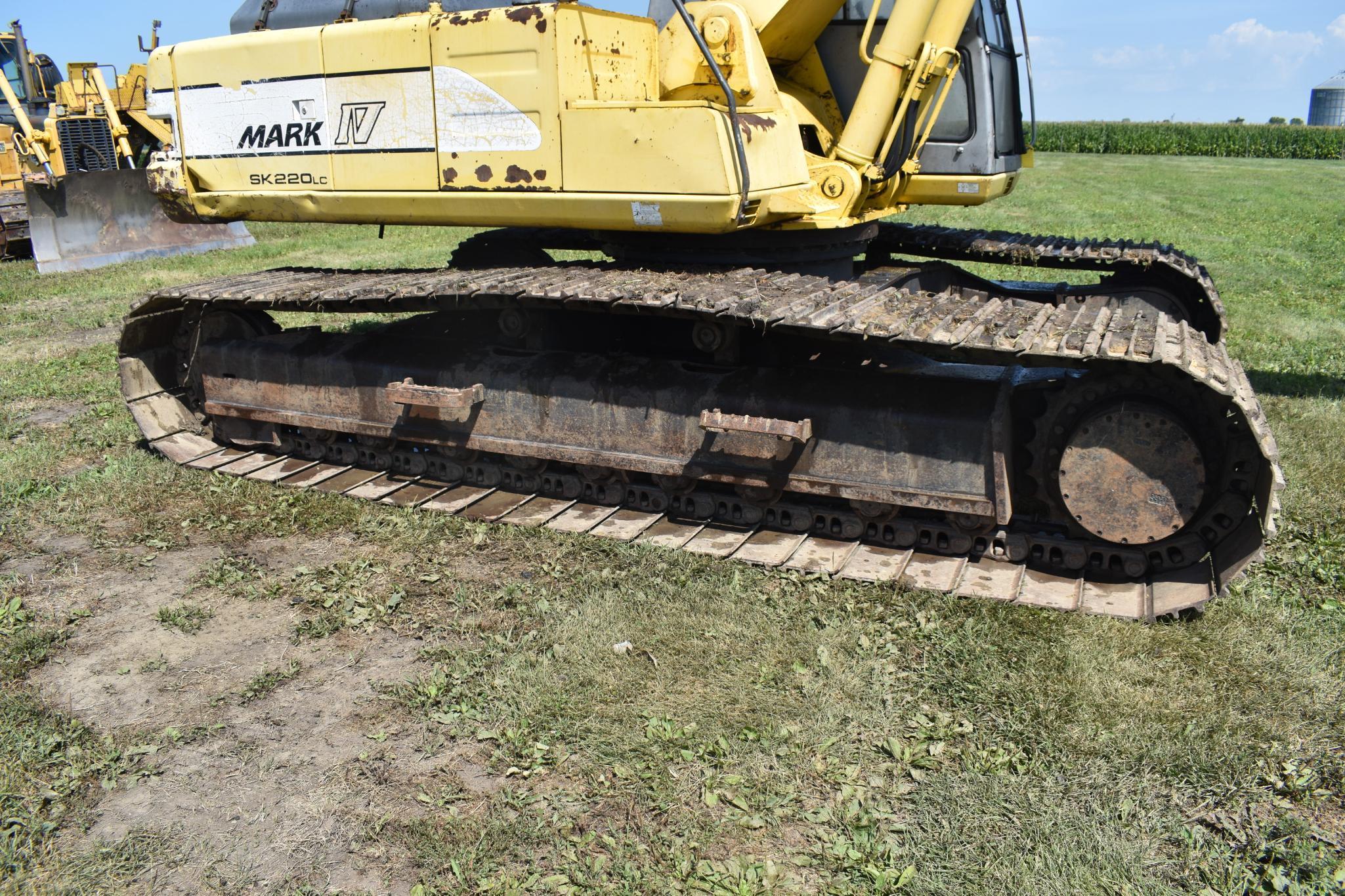 Kobelco SK220LC excavator