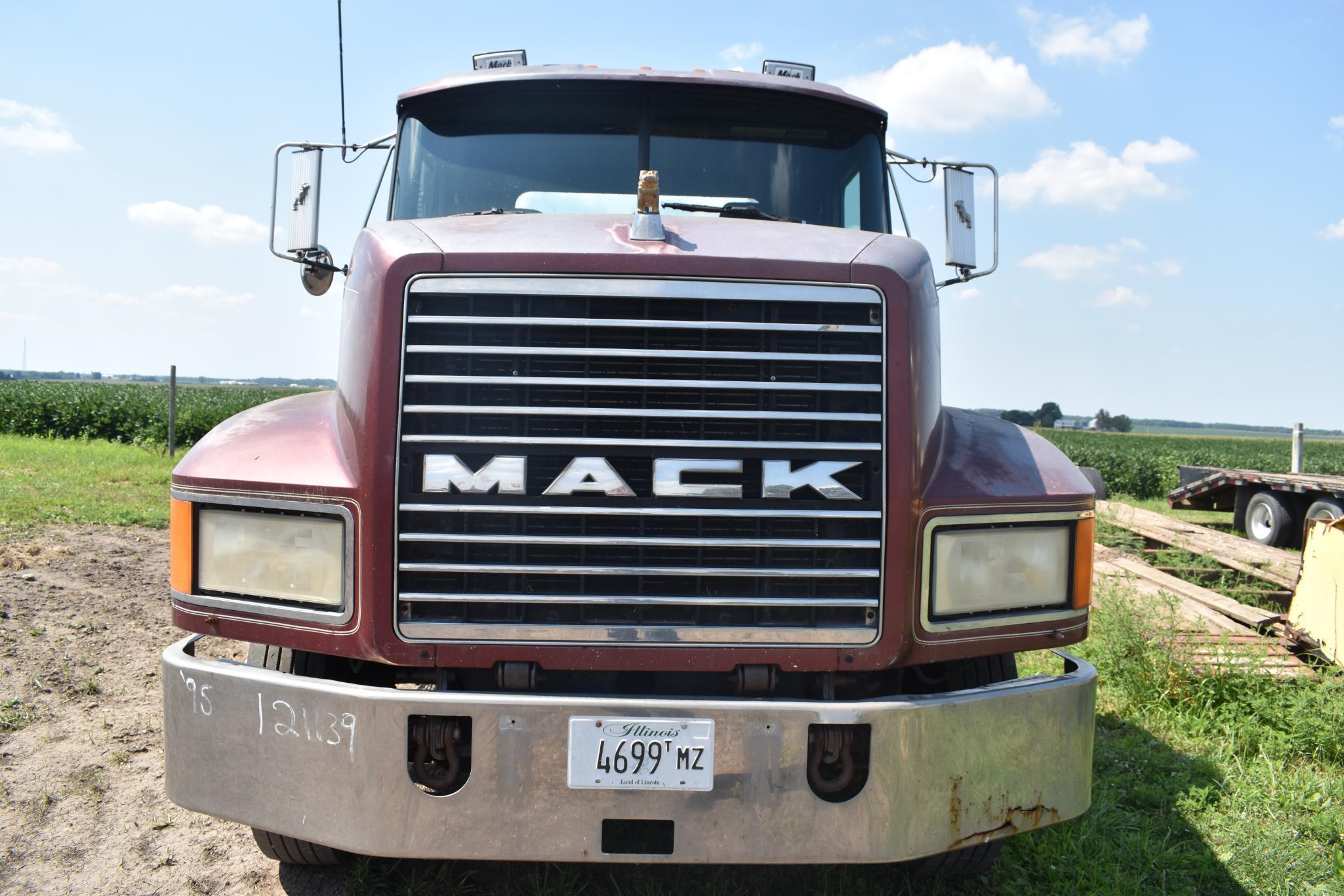 1995 Mack CH613 day cab semi
