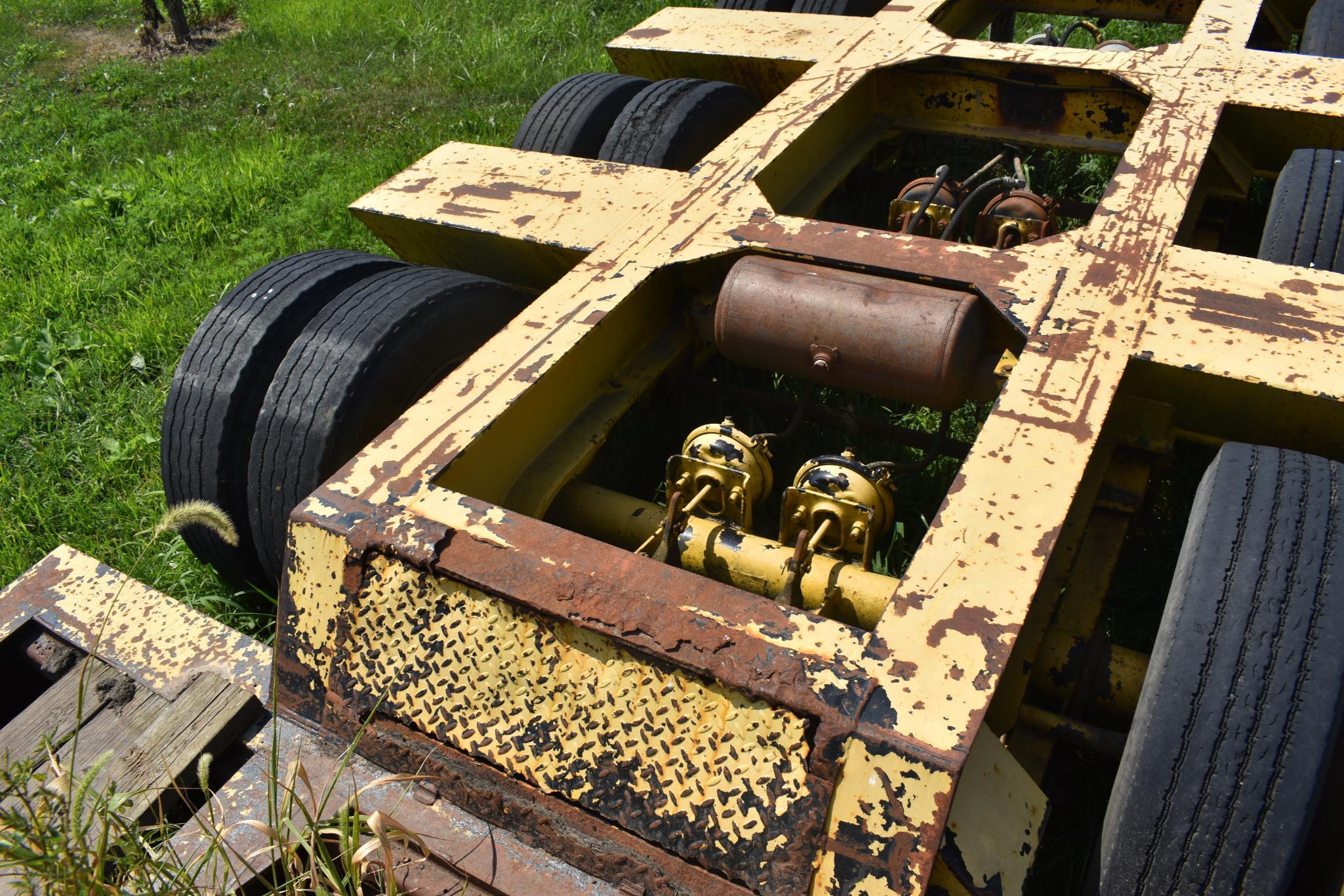 Hyster 46' lowboy trailer