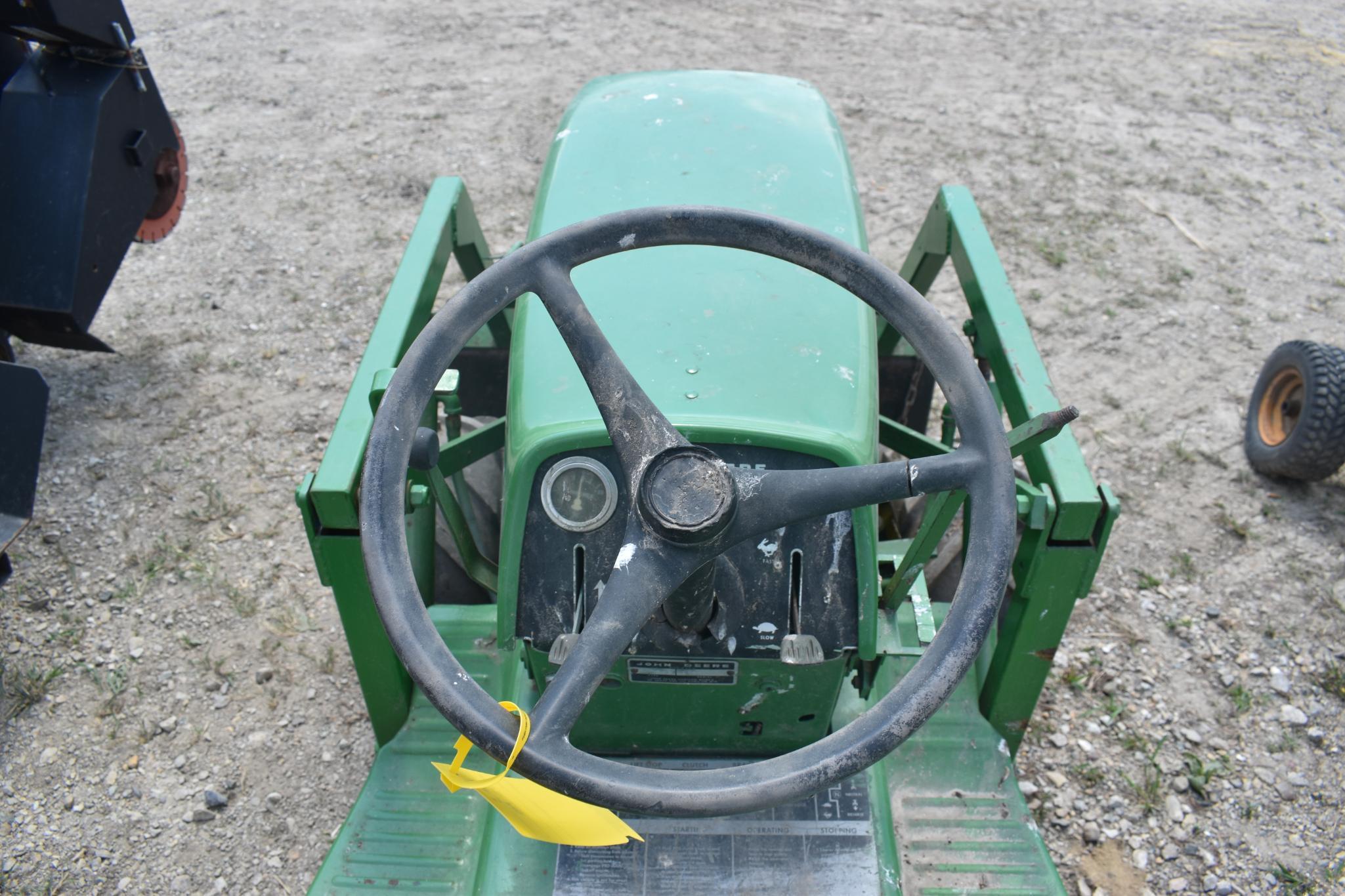 JD 140 riding lawn mower