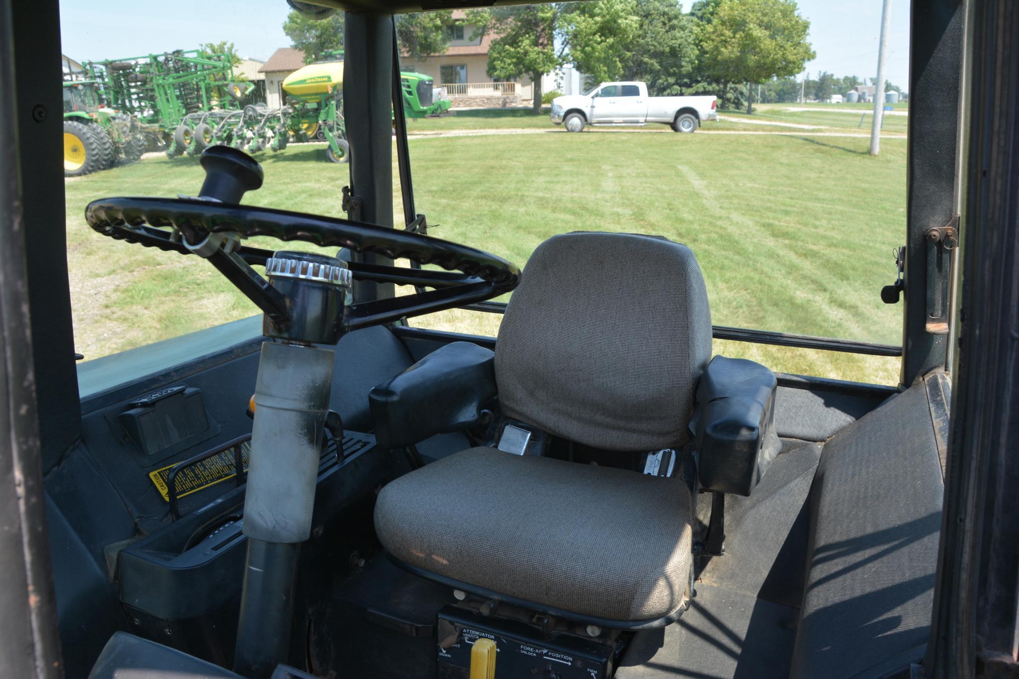 1981 John Deere 4440 2wd tractor