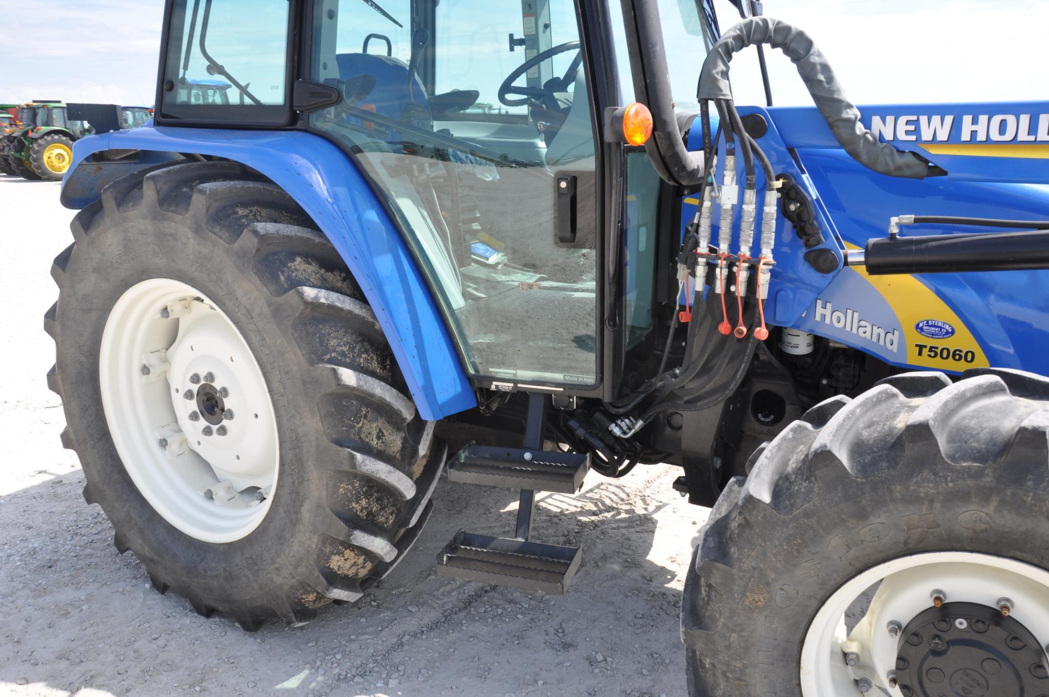 New Holland T5060 MFWD tractor w/loader