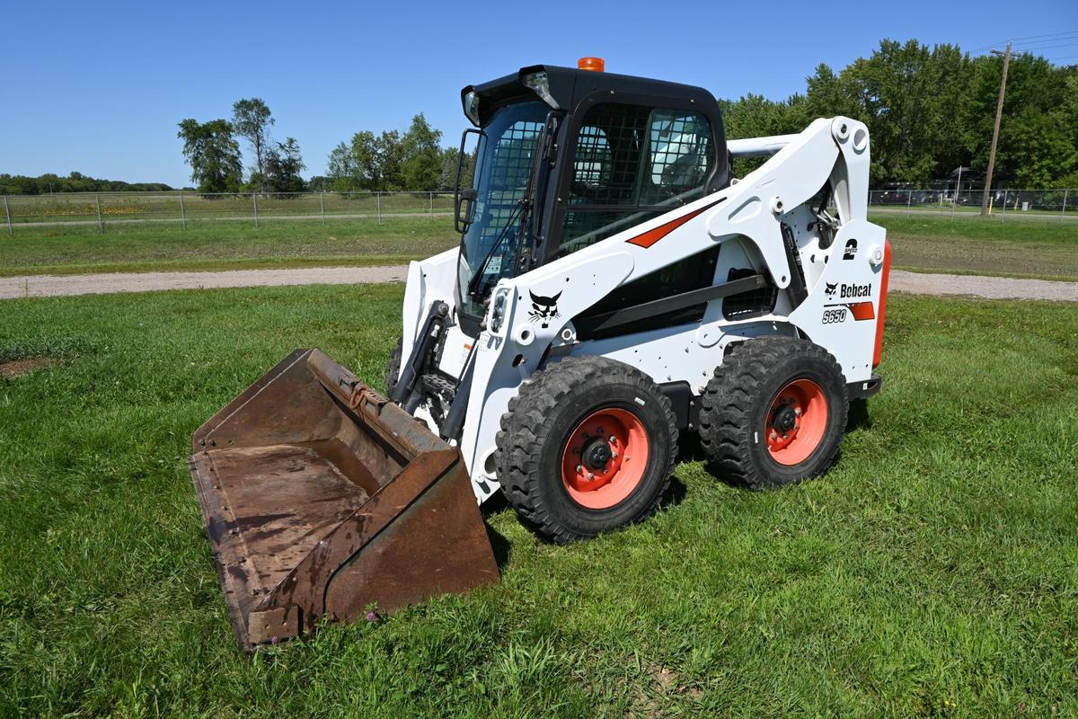 2017 Bobcat S650 skidsteer