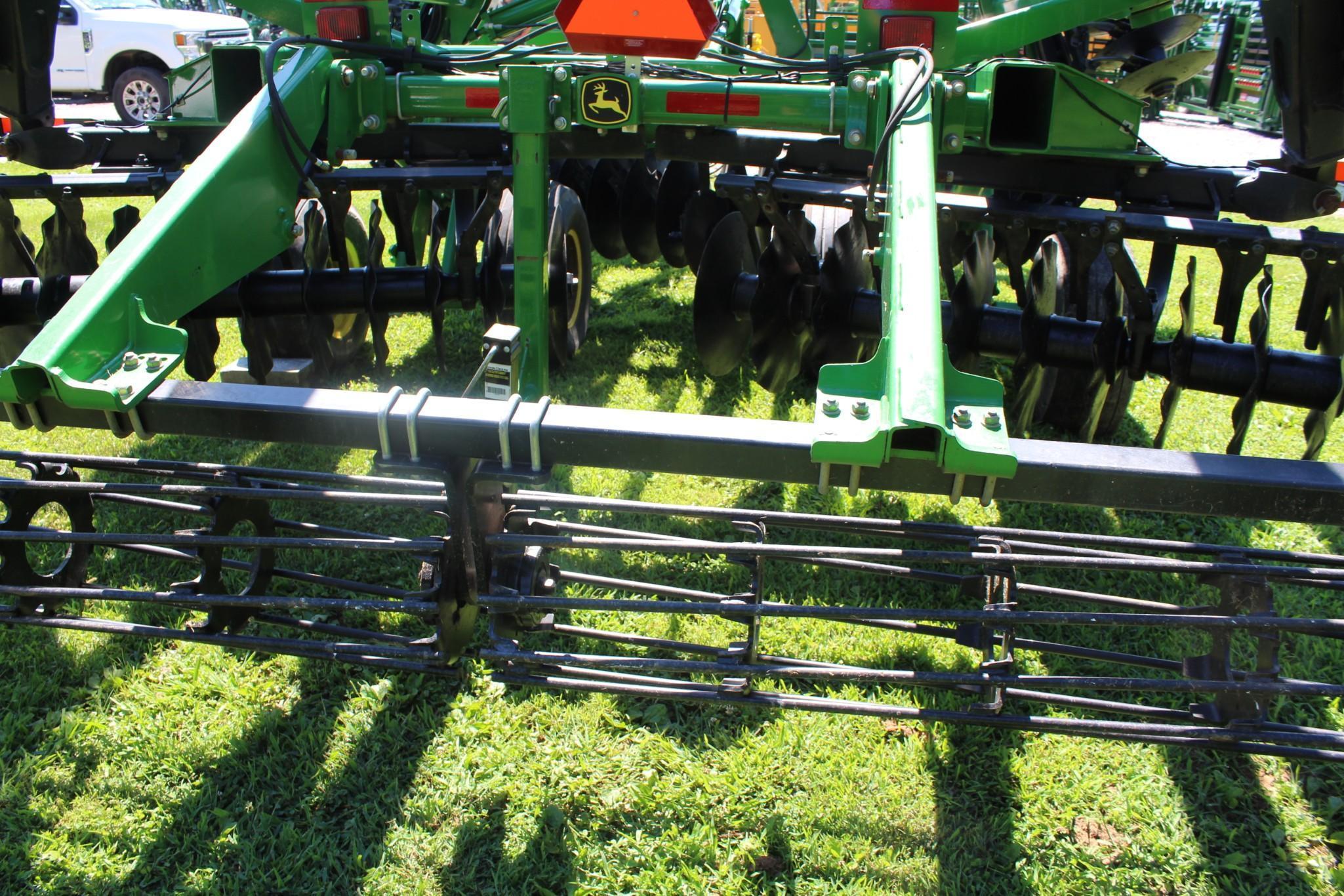 2013 John Deere 2623VT vertical tillage tool