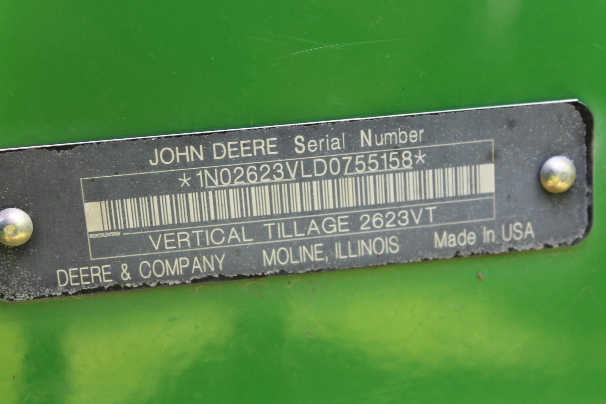 2013 John Deere 2623VT vertical tillage tool