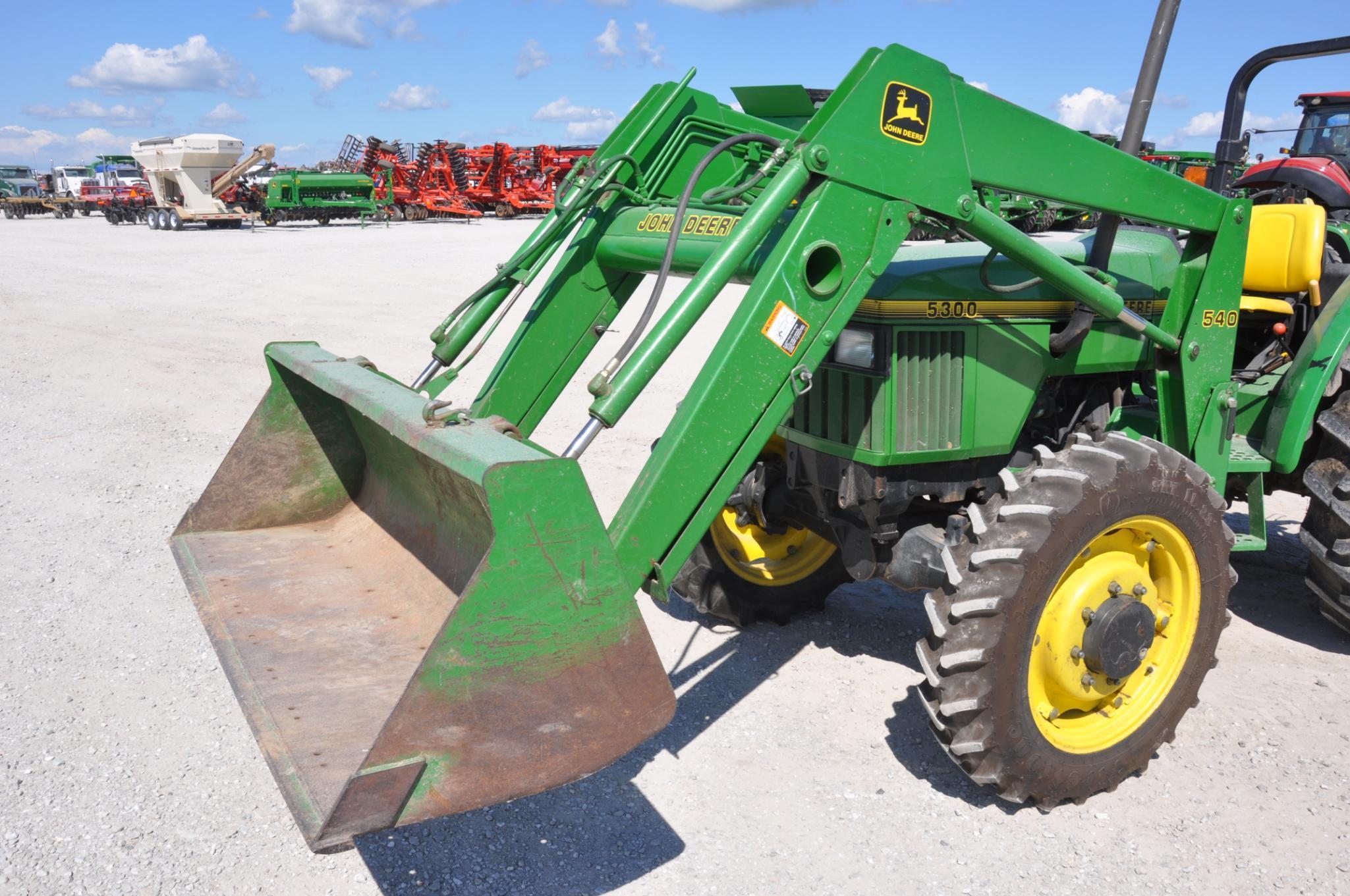 1995 John Deere 5300 MFWD tractor