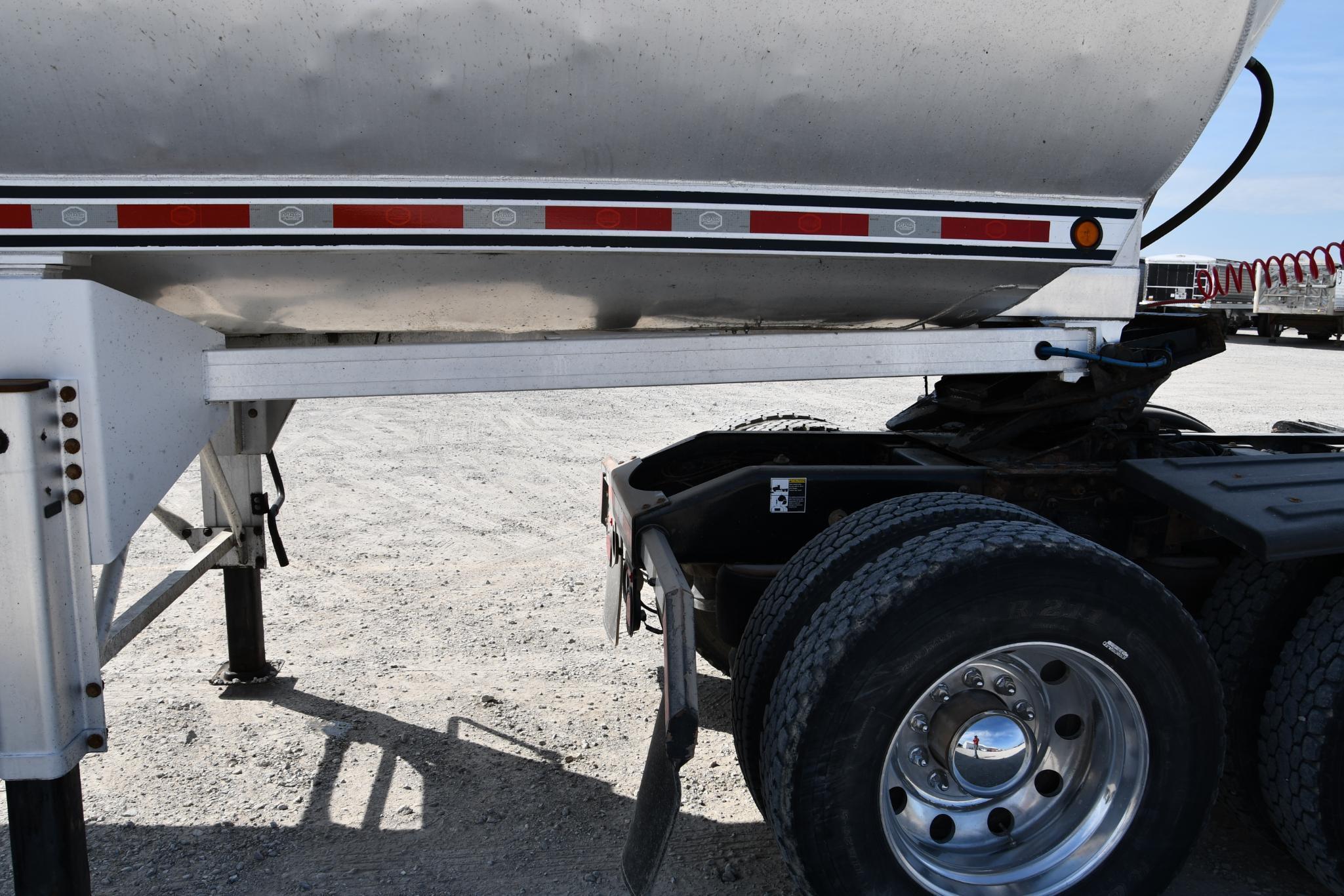 Mac 40' aluminum frameless dump trailer