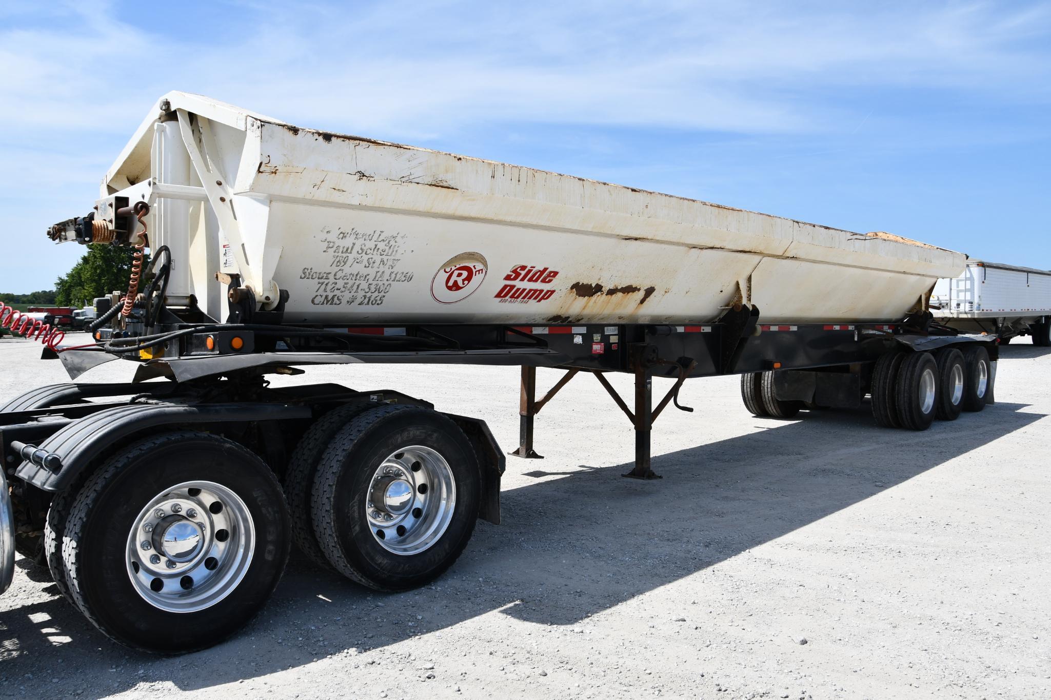 2013 Circle R Side Dump dump trailer