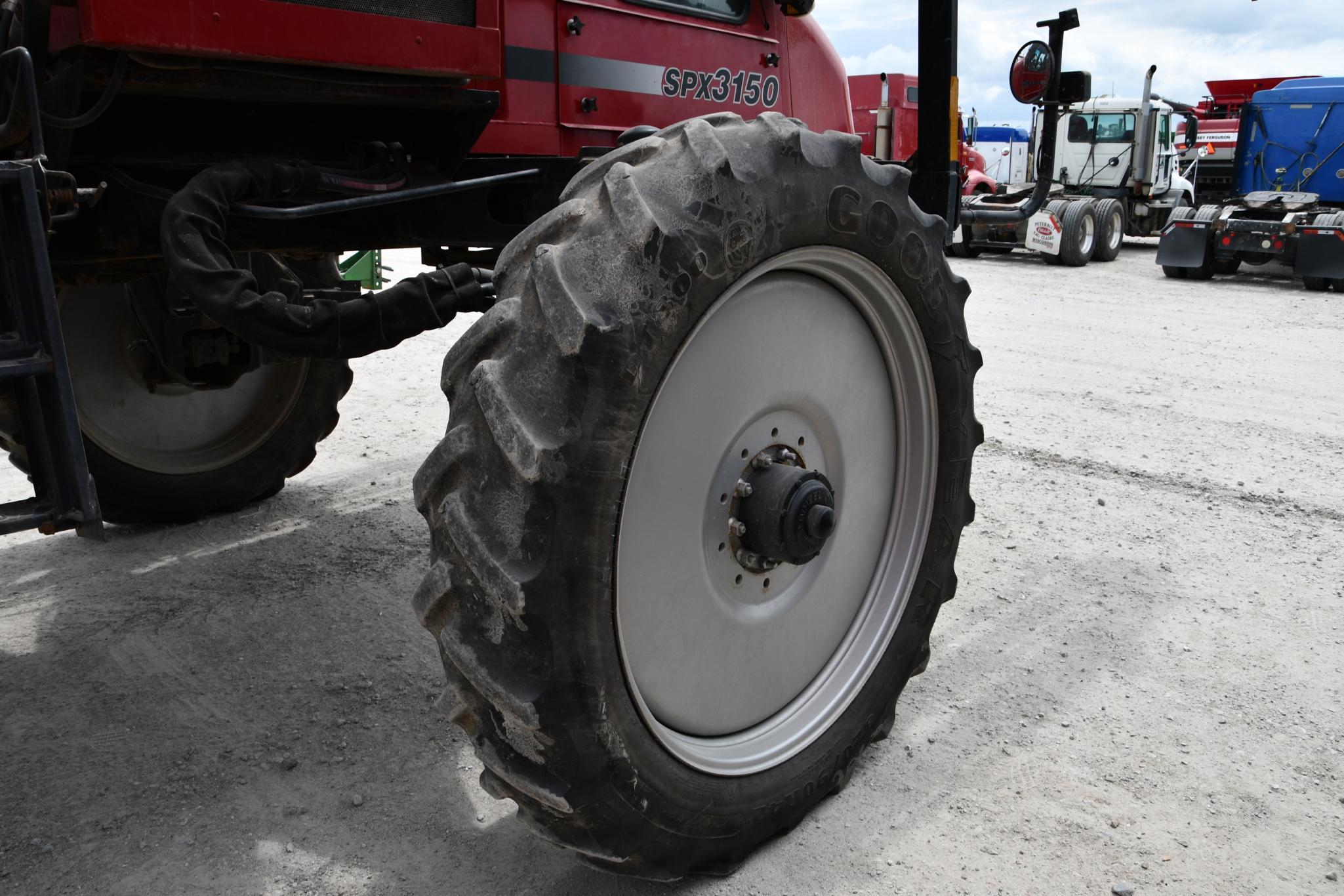 Case-IH SPX 3150 Patriot self propelled sprayer