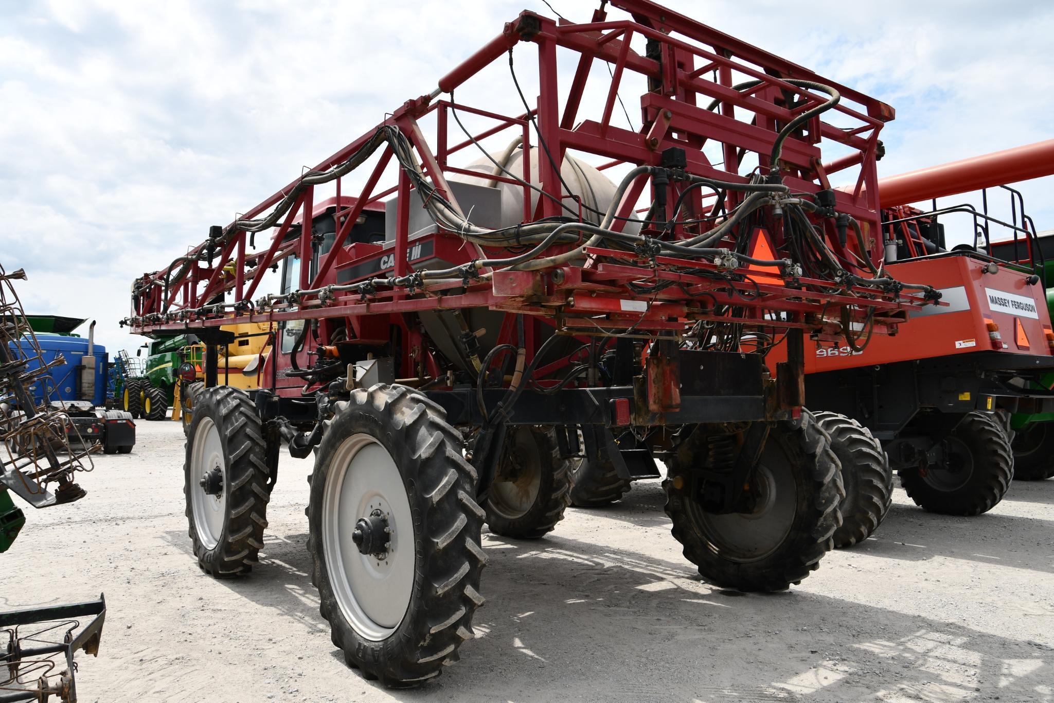 Case-IH SPX 3150 Patriot self propelled sprayer