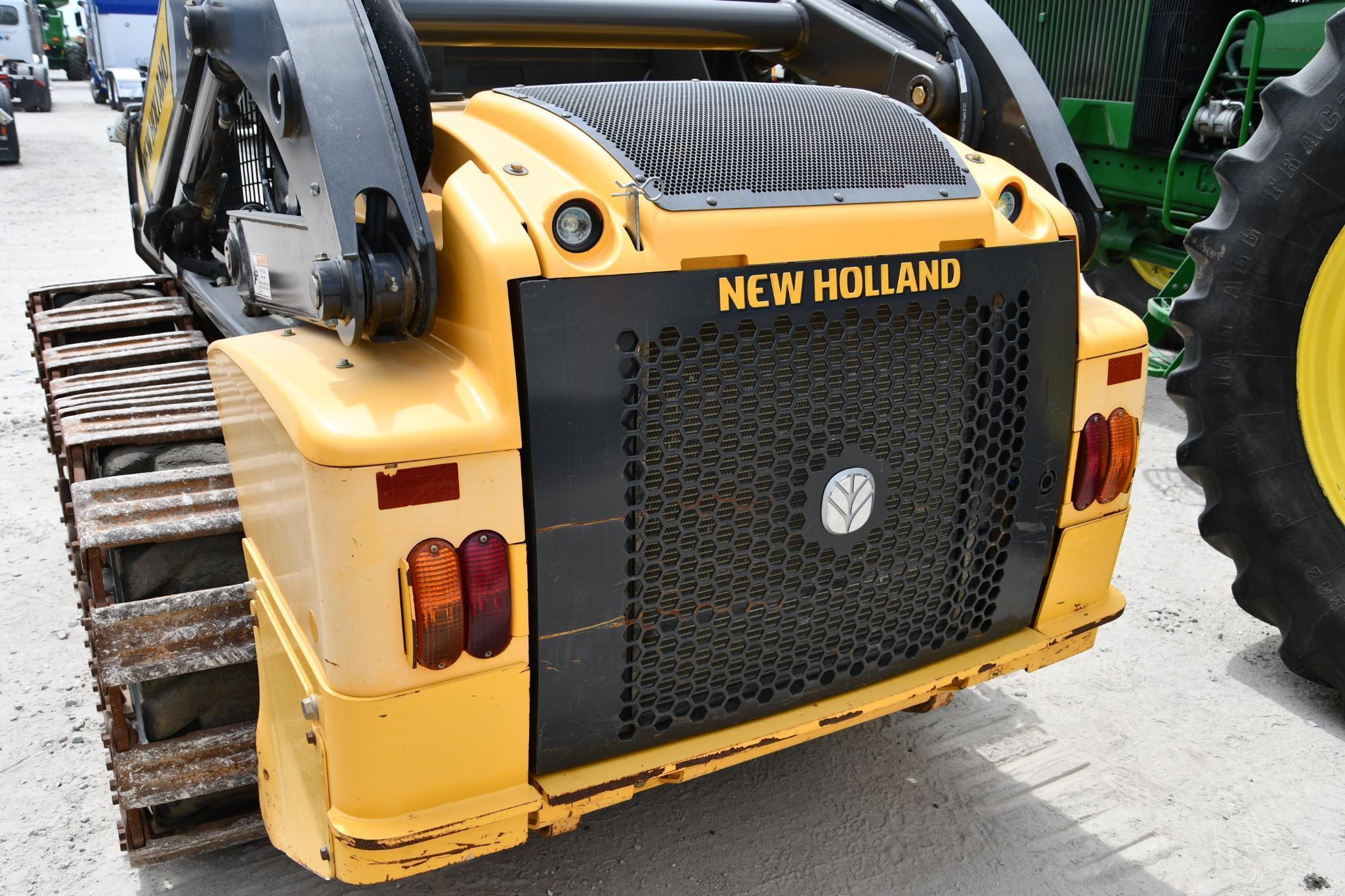 New Holland L223 skid steer