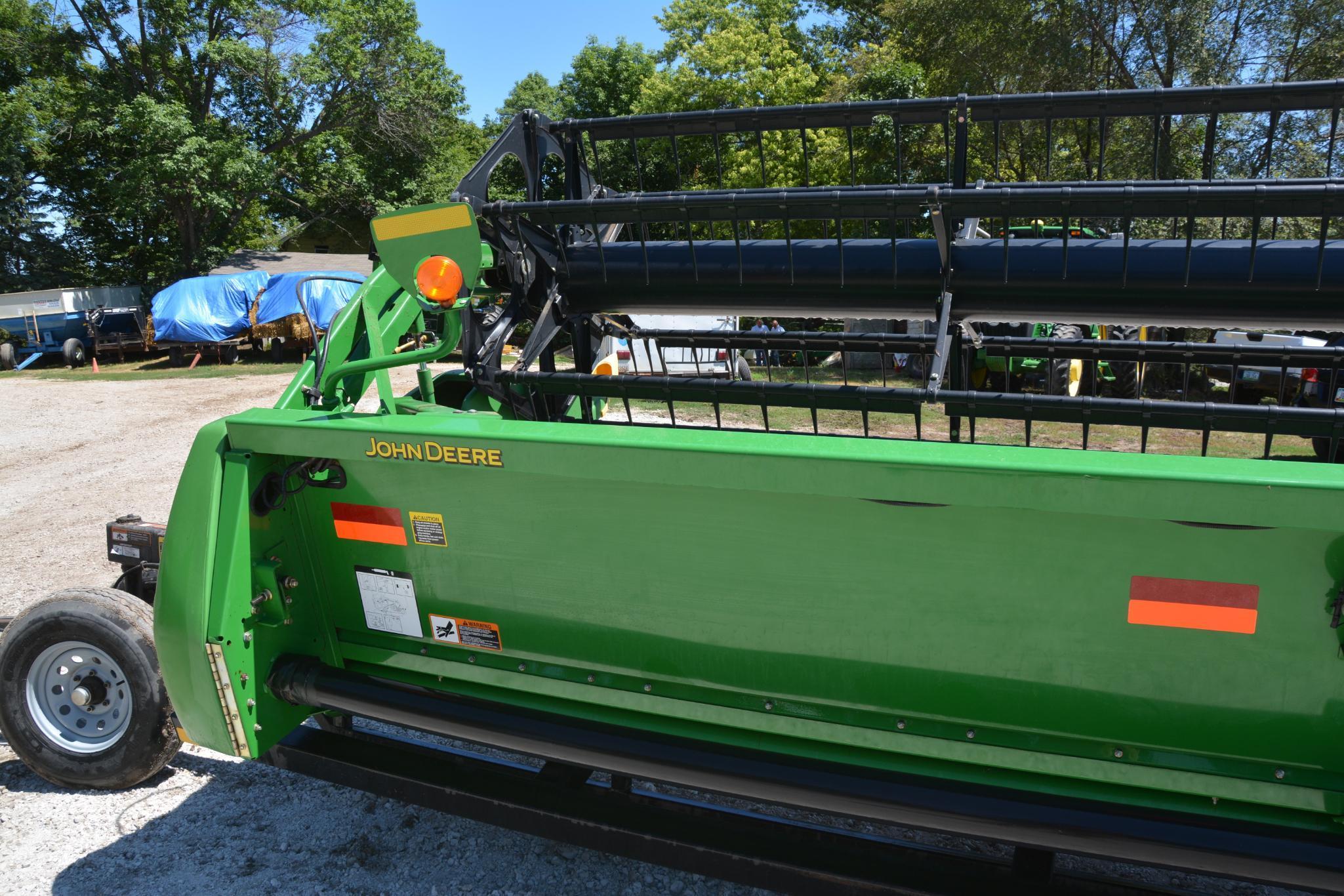 2010 John Deere 635F 35' grain platform