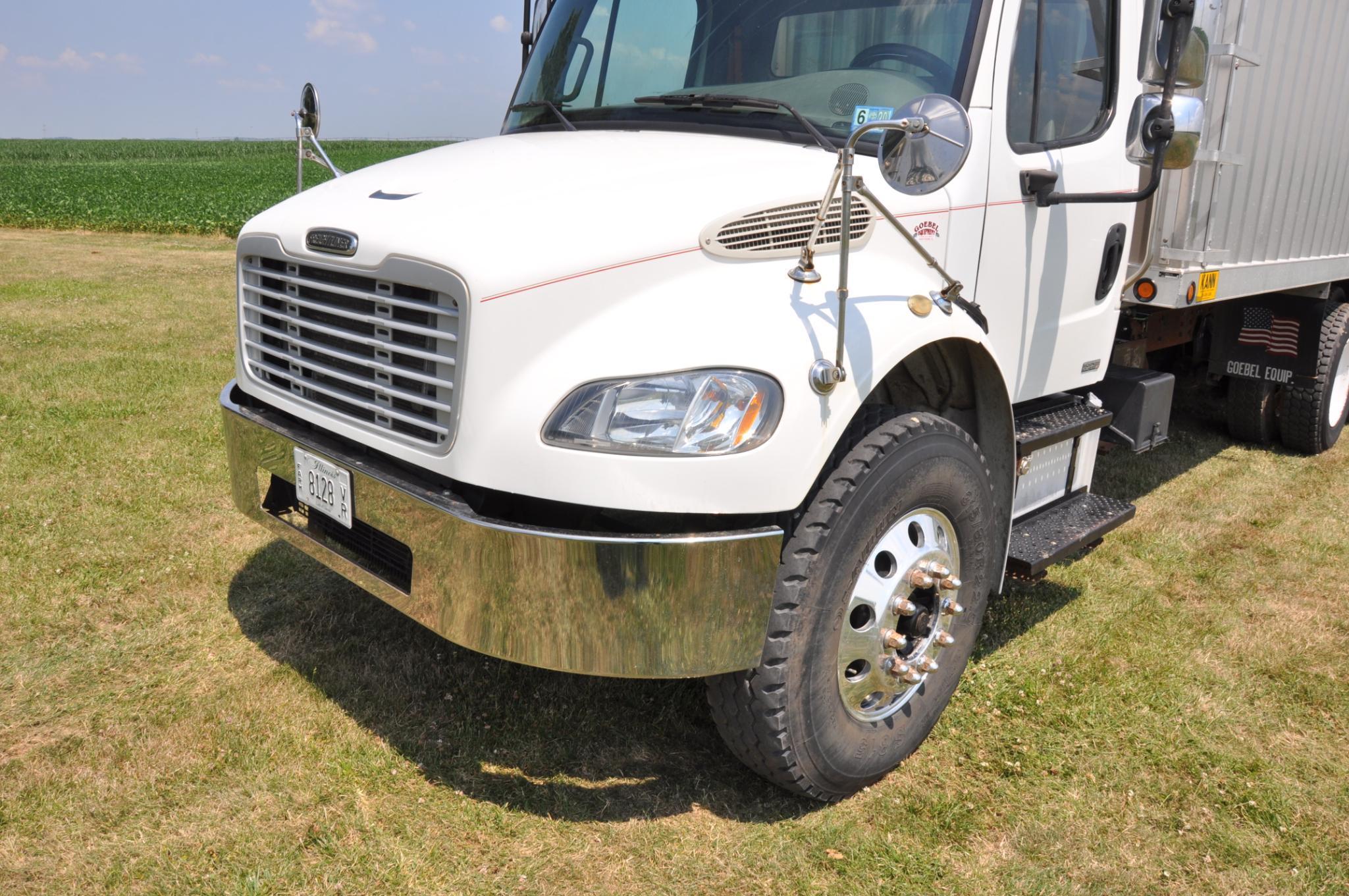 2007 Freightliner M2 grain truck