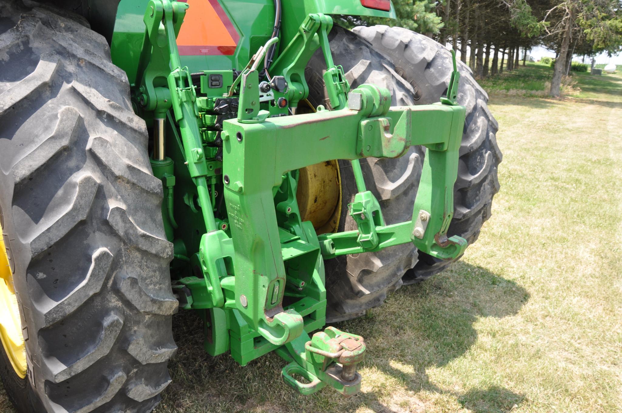 2005 JD 8320 MFWD tractor